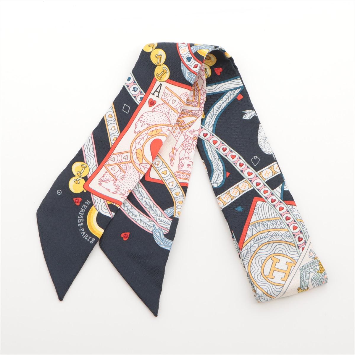 Hermès Pique Dame De Coeur Queen of Hearts Twilly For Sale at 1stDibs