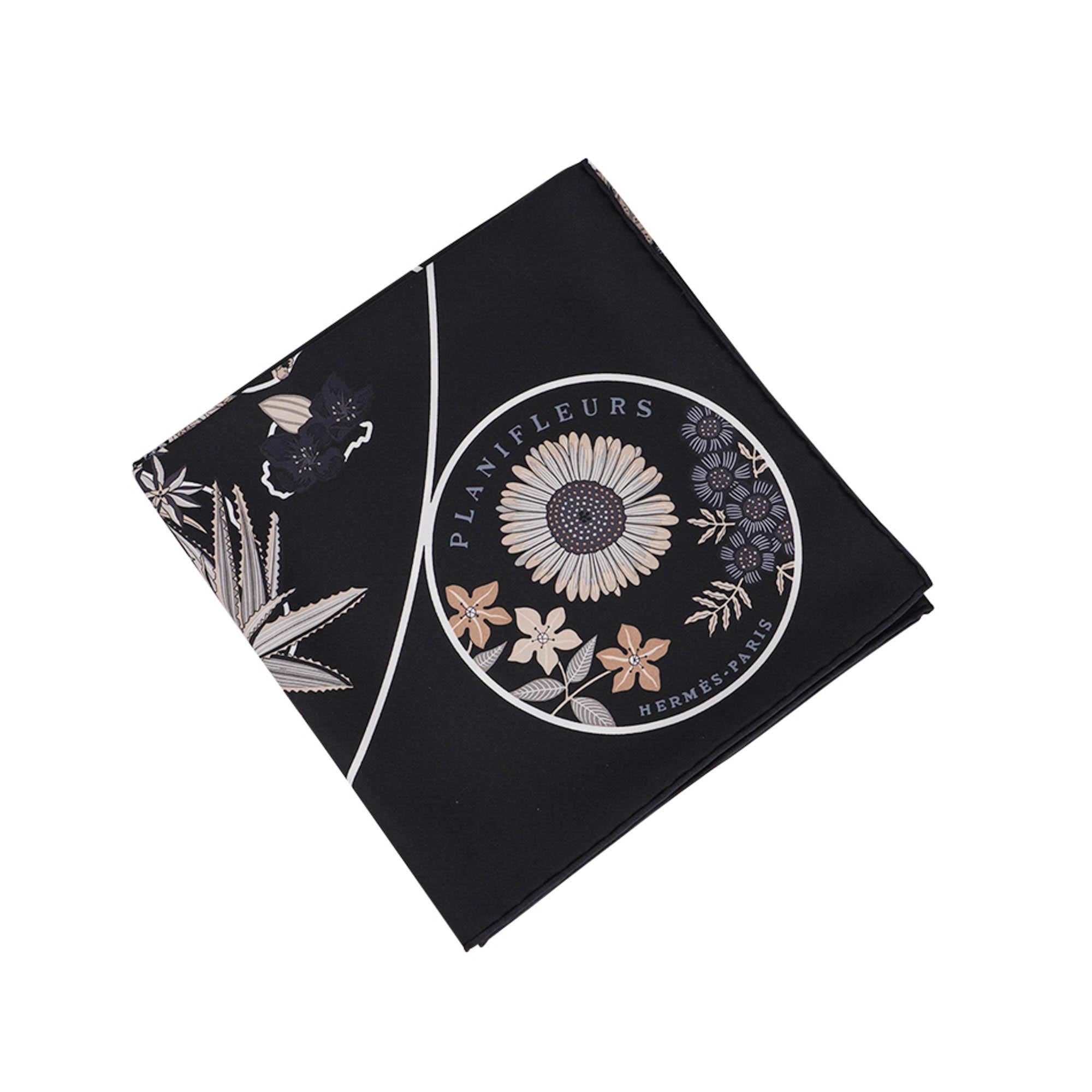  Foulard Planifleurs Hermes 90 Noir Gris Parchemin Pour femmes 