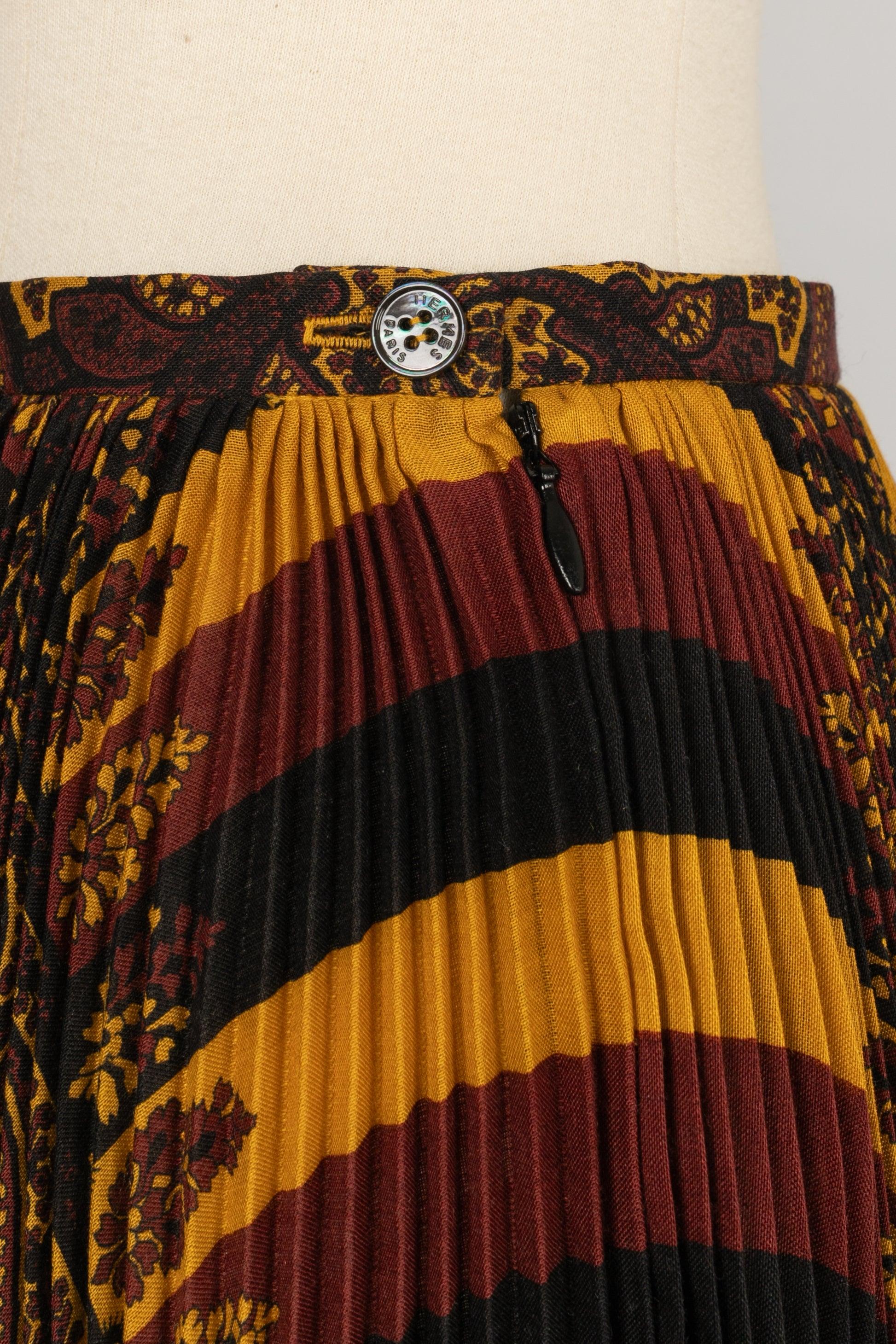 Hermès Jupe plissée en soie, cachemire et laine 34FR en vente 1