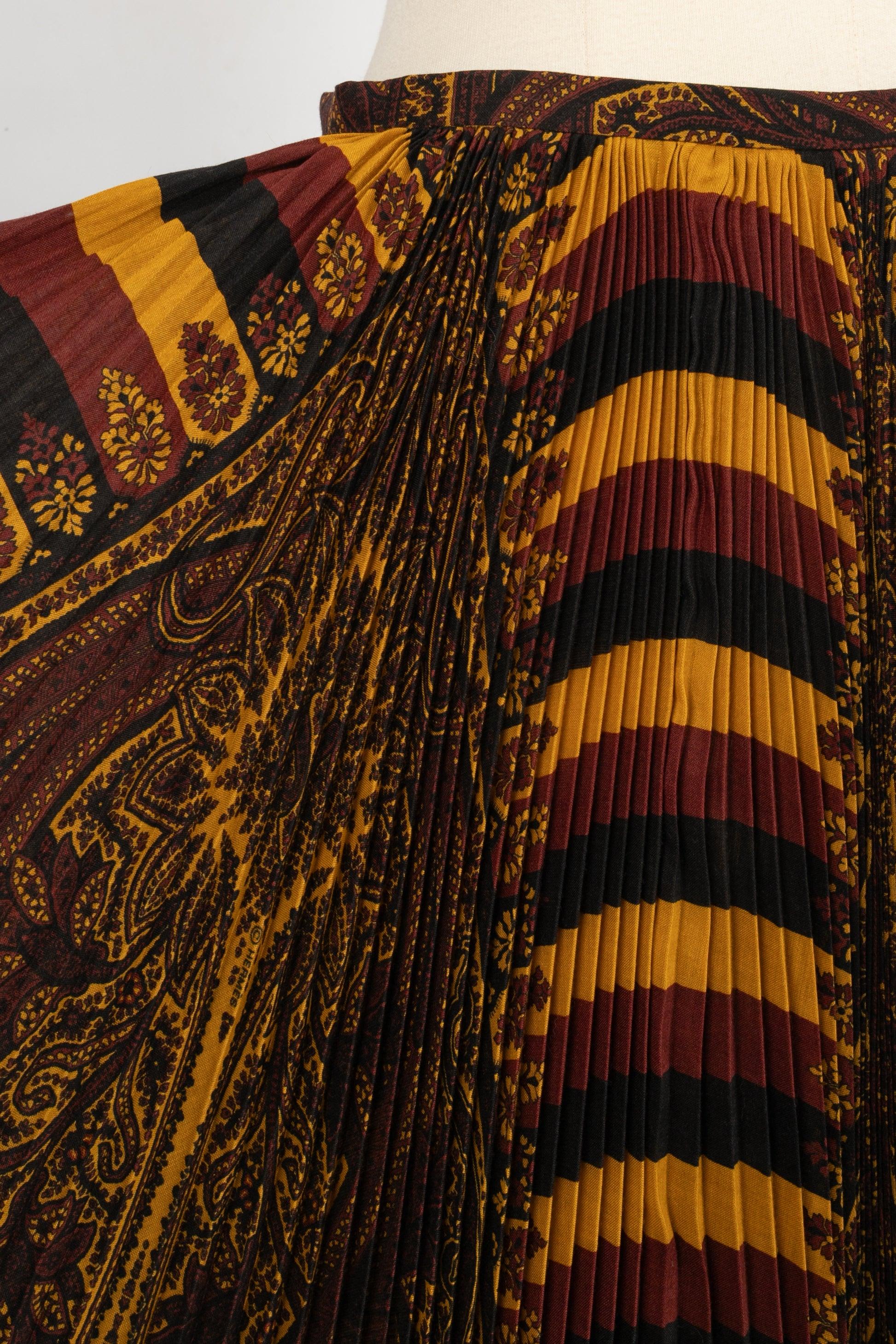 Hermès Jupe plissée en soie, cachemire et laine 34FR en vente 2