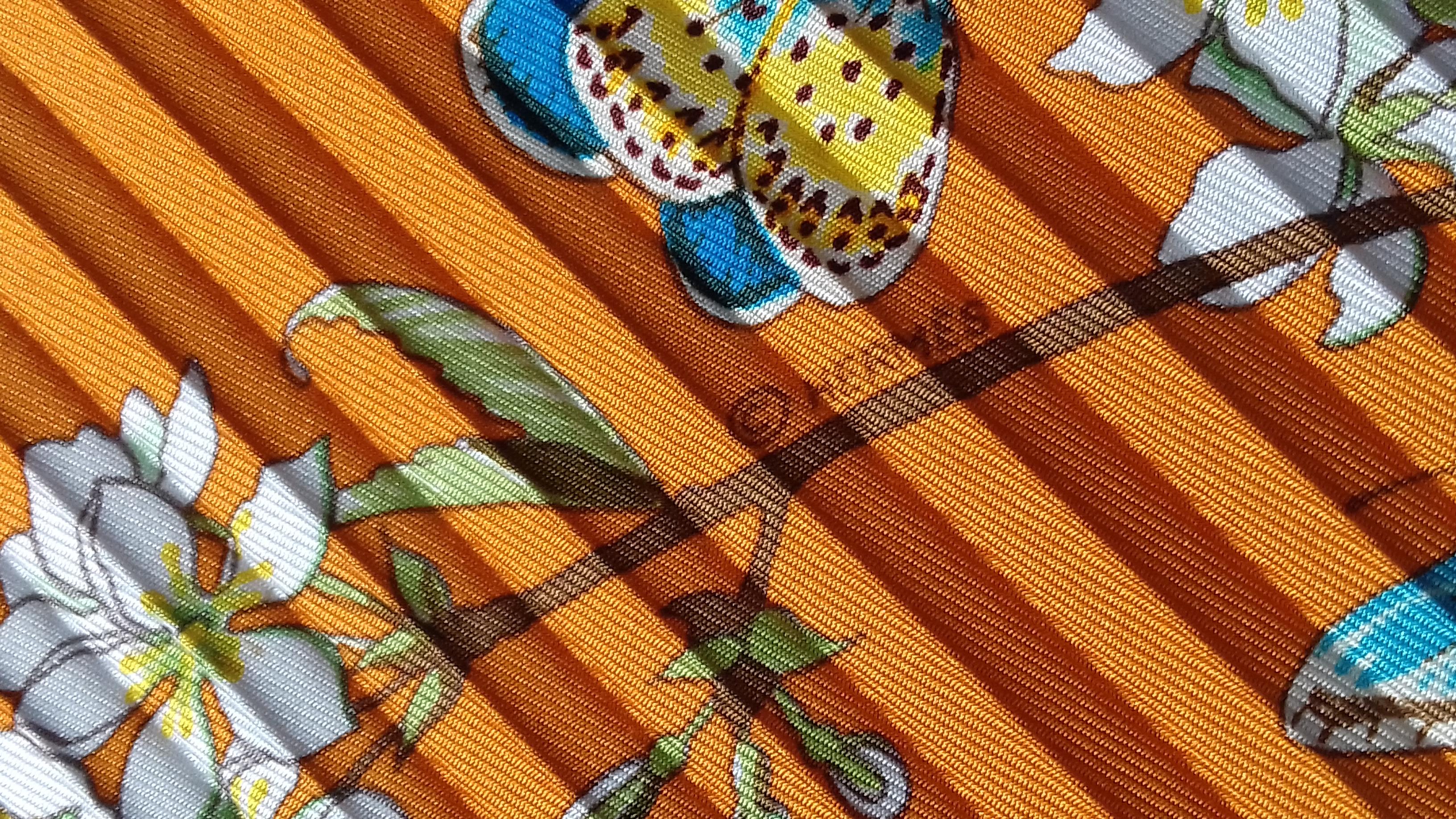 Hermès plissierter Seidenschal Vol Amoureux des Azures Toutsy Schmetterlinge 90 cm 1