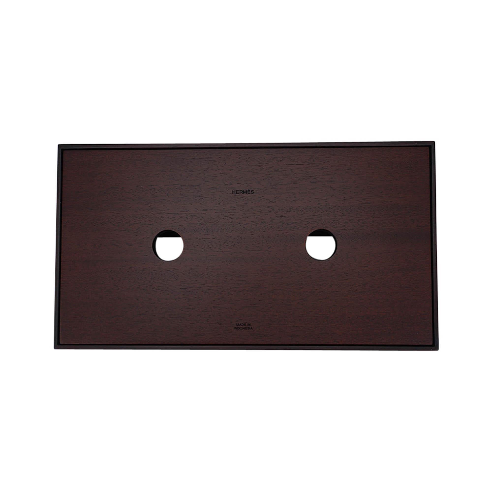 Femenino o masculino Caja de pañuelos Hermes Pleiade Modelo Pequeño Madera de Caoba Piel de Brique en venta