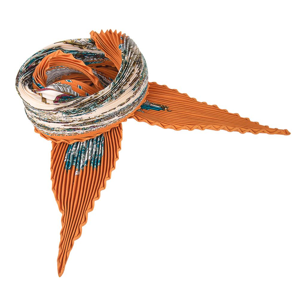 Marron Hermès « Au Fil de la Soie » - Écharpe plissée vintage couleur menthe avec boîte en vente