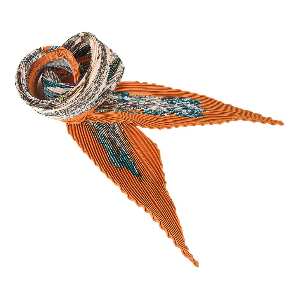Hermès « Au Fil de la Soie » - Écharpe plissée vintage couleur menthe avec boîte Pour femmes en vente