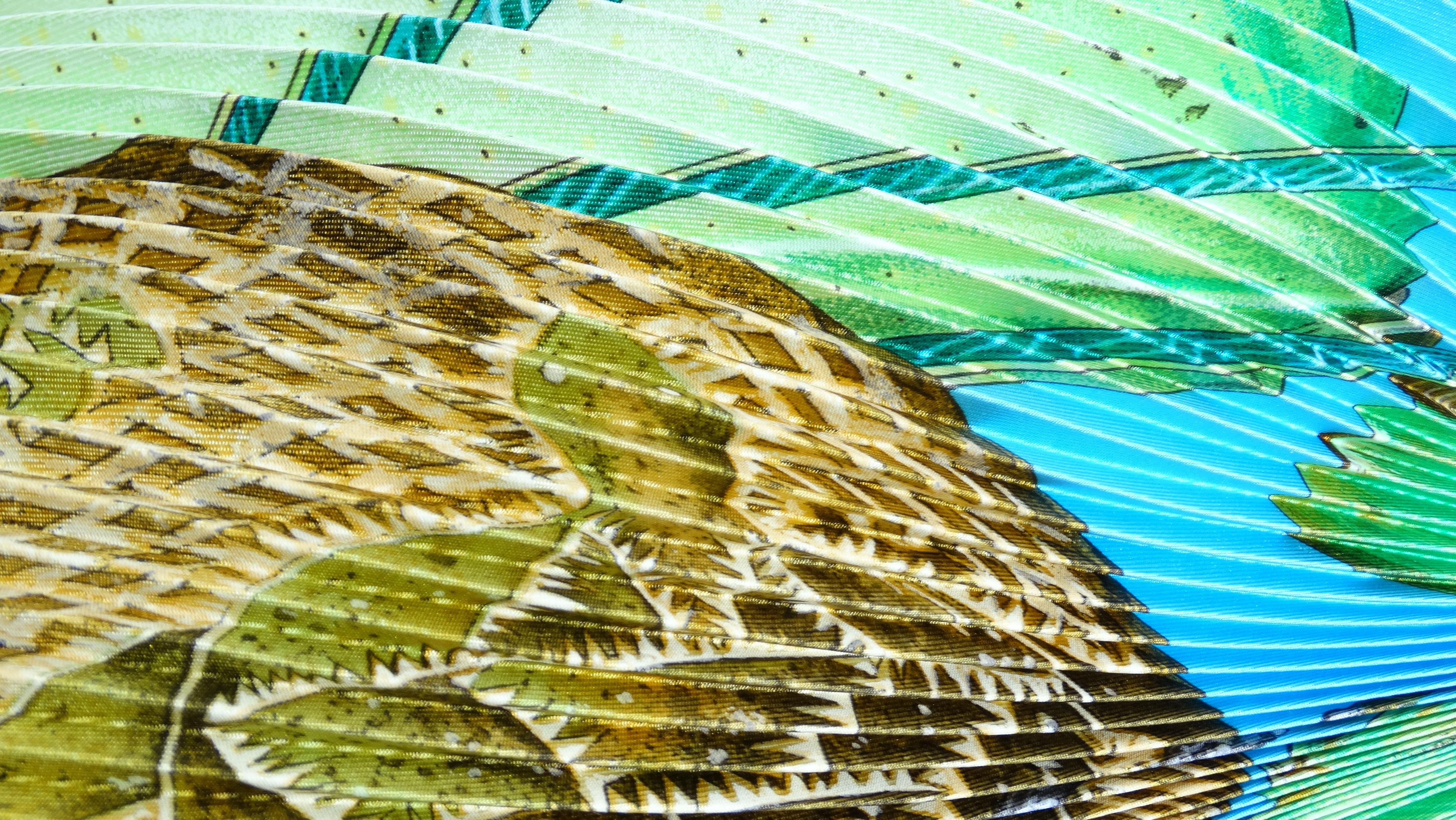  Hermes - Écharpe en soie Plisse plissée turquoise  Unisexe 