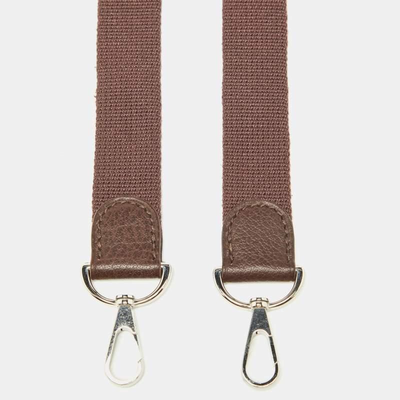 Marron Sac à bandoulière en toile de prune Hermes en vente