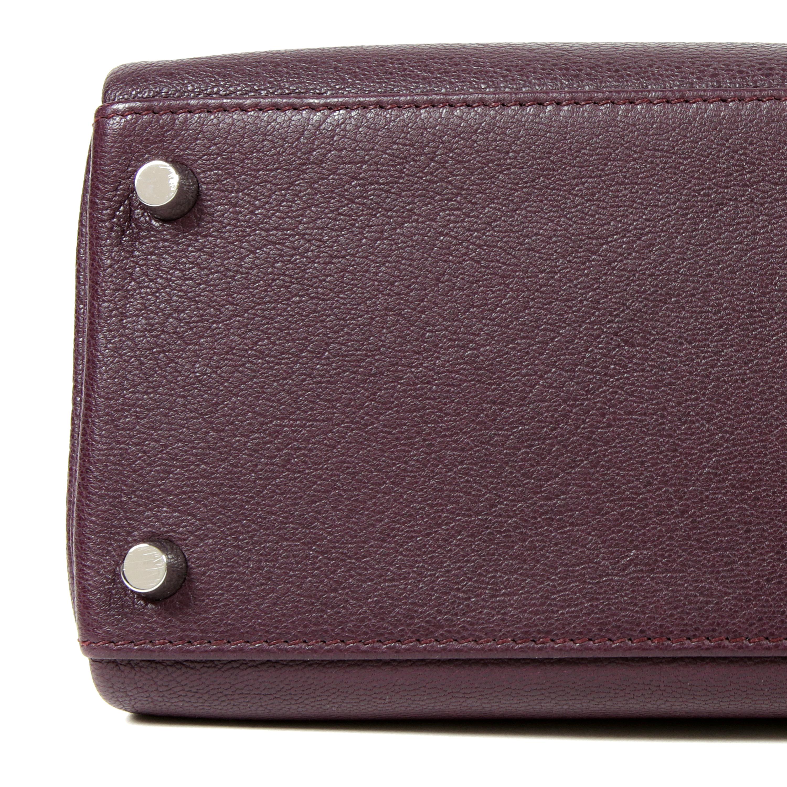Women's Hermès Plum Chevre Leather 32 cm Kelly Bag