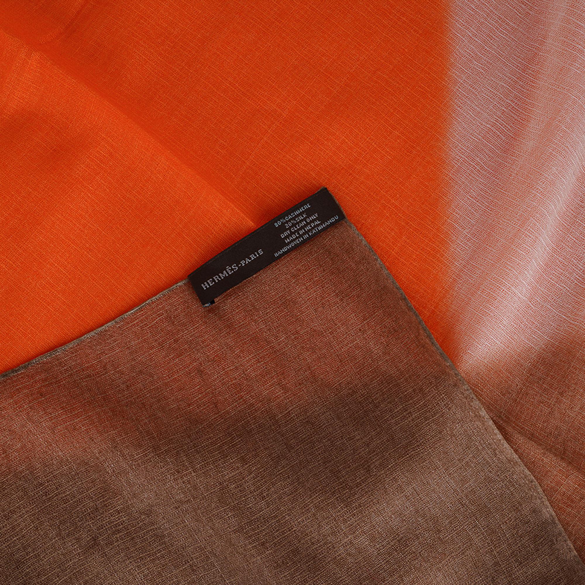 Hermes Plume Allumette Ombre Shawl Orange to Bronze Cashmere / Silk For Sale 5