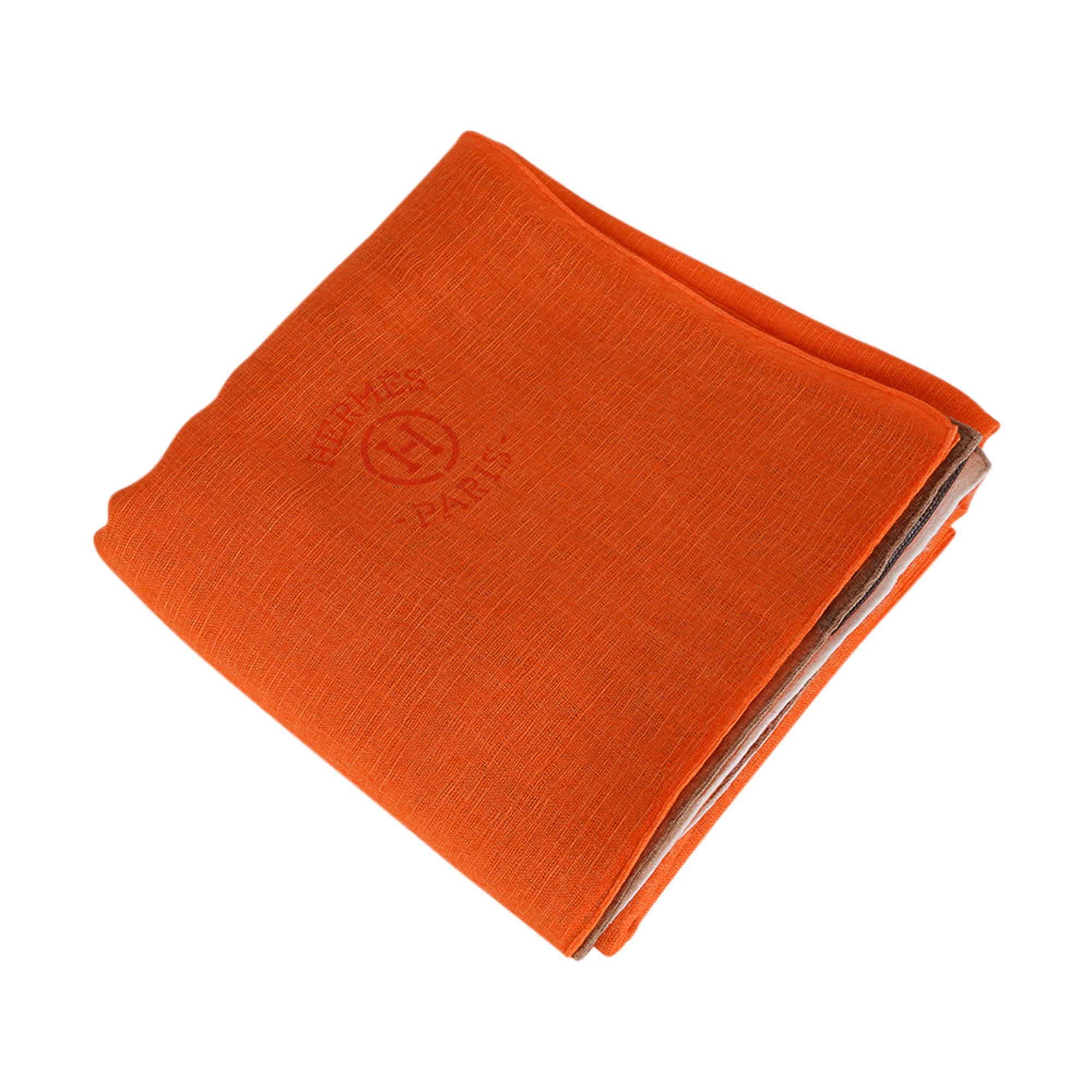 Hermes Plume Allumette Ombre Shawl Orange to Bronze Cashmere / Silk For Sale 2