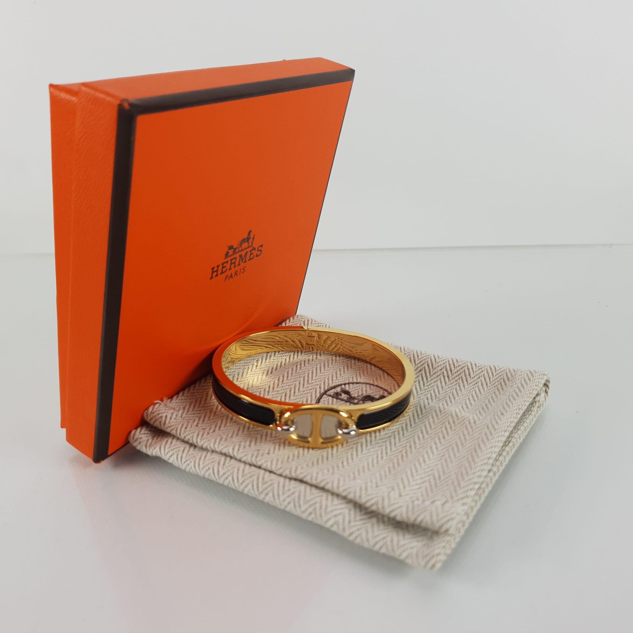 Hermes PM Black plain enamel Mini Clic Chaine d'Ancre bracelet In New Condition In Nicosia, CY
