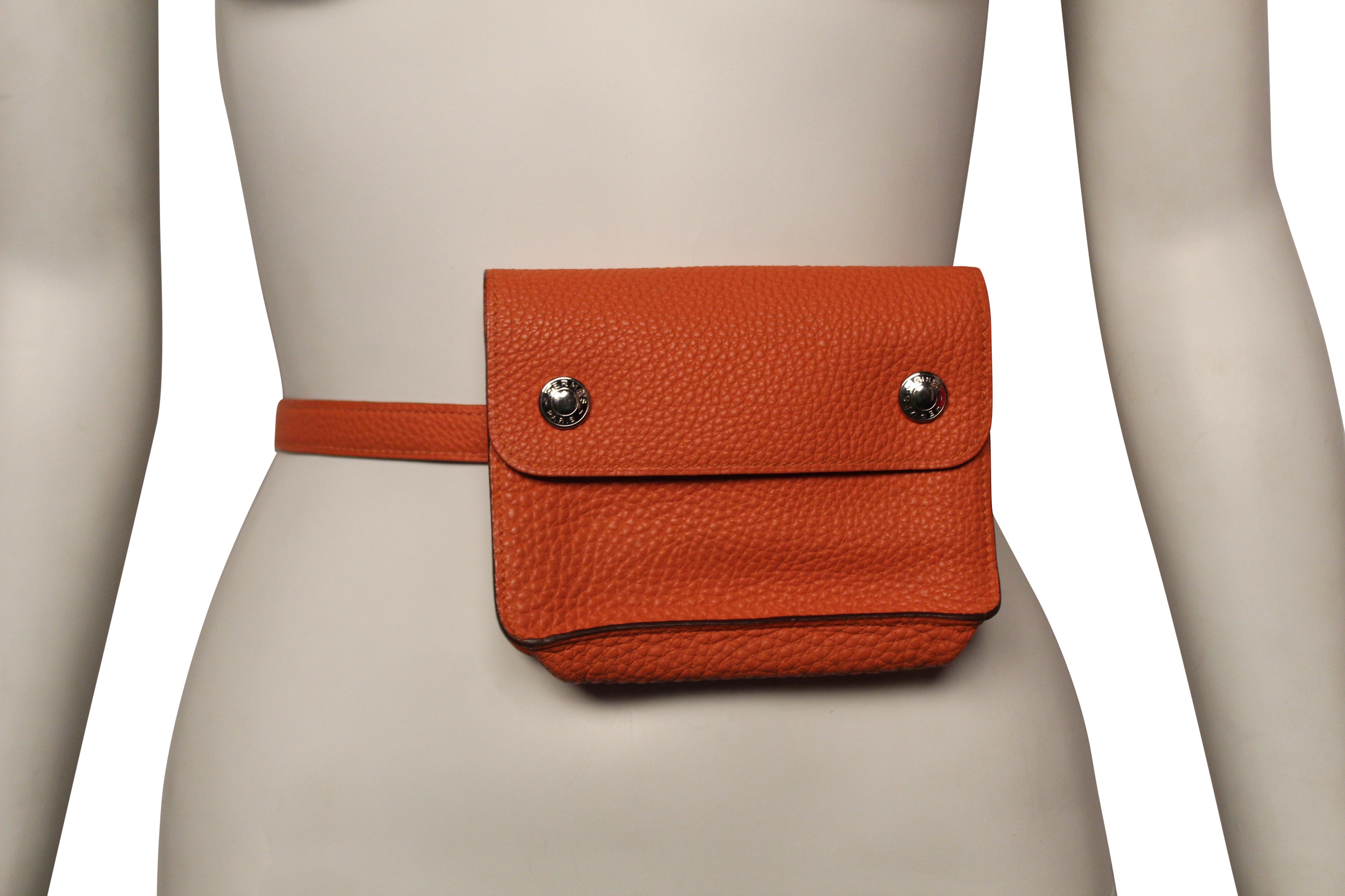 Hermès Pochette Green Belt Bag In Good Condition In Melbourne, Victoria