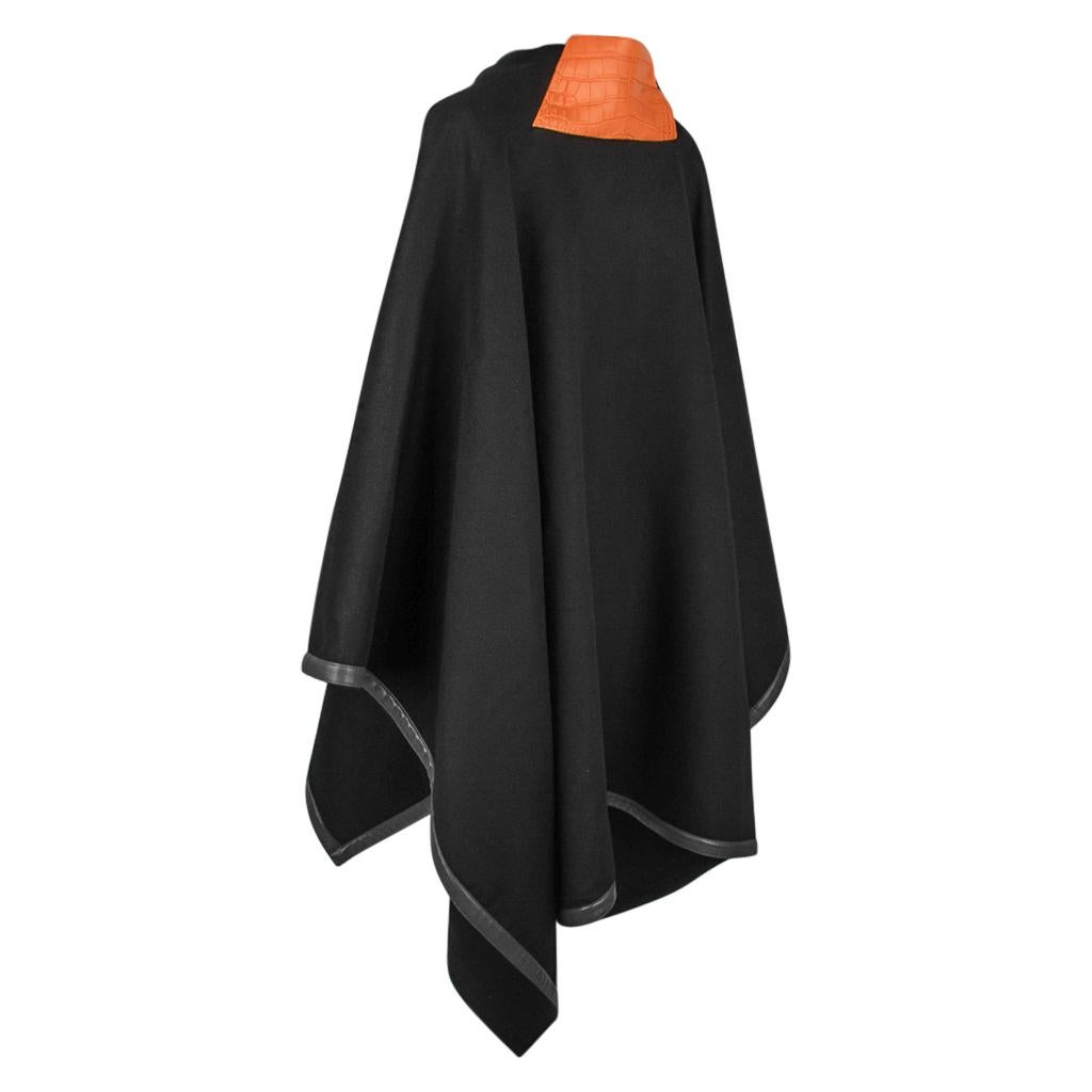 Hermes Poncho Black Cashmere w/ Abricot Alligator and Lambskin Trim  In New Condition In Miami, FL