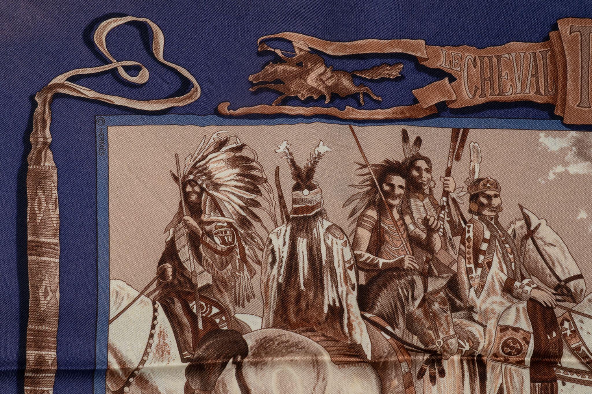 Écharpe en soie bleue 