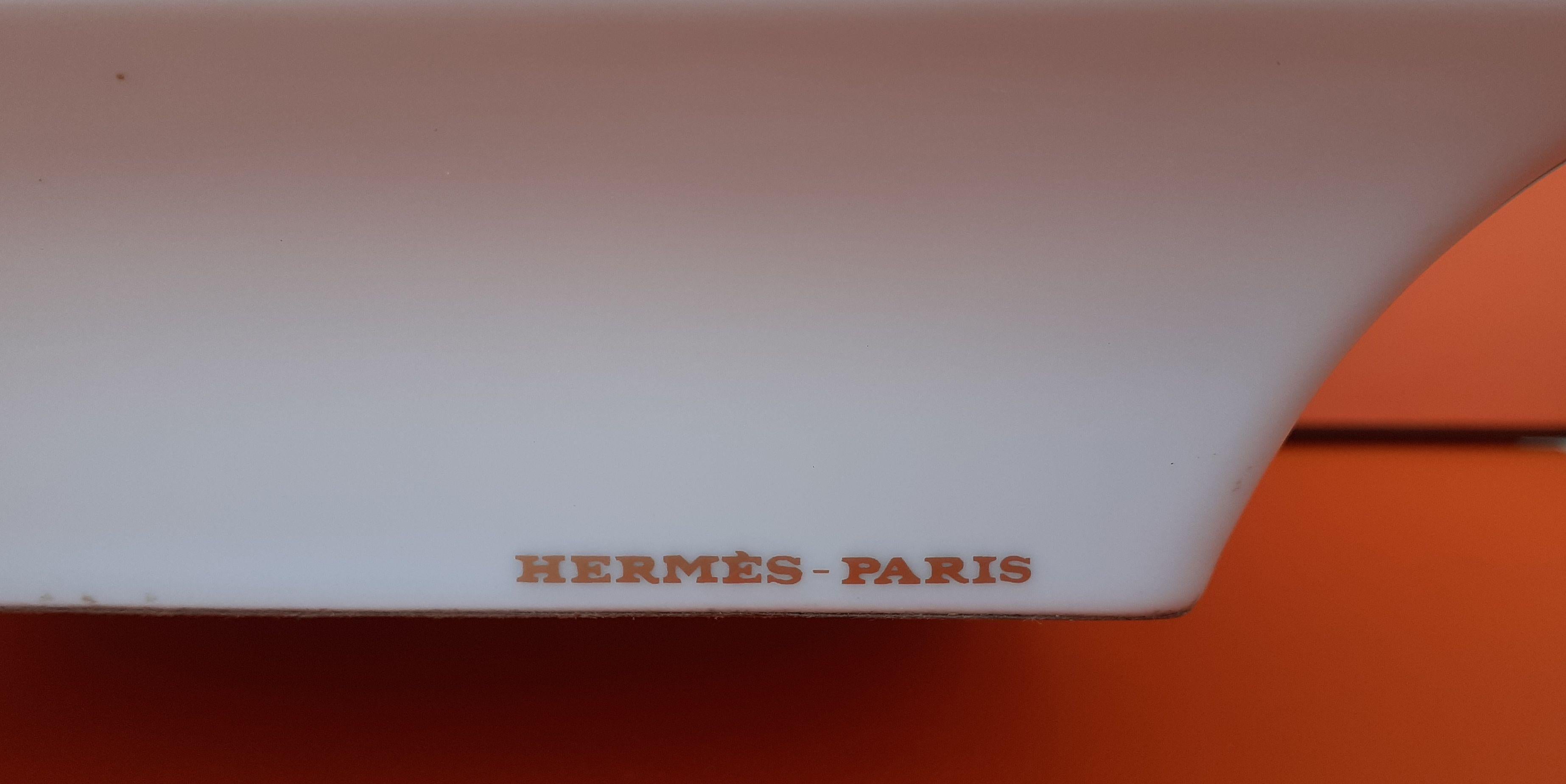 Hermès Porzellan Aschenbecher ändern Tablett Apfel und Blumen im Angebot 8