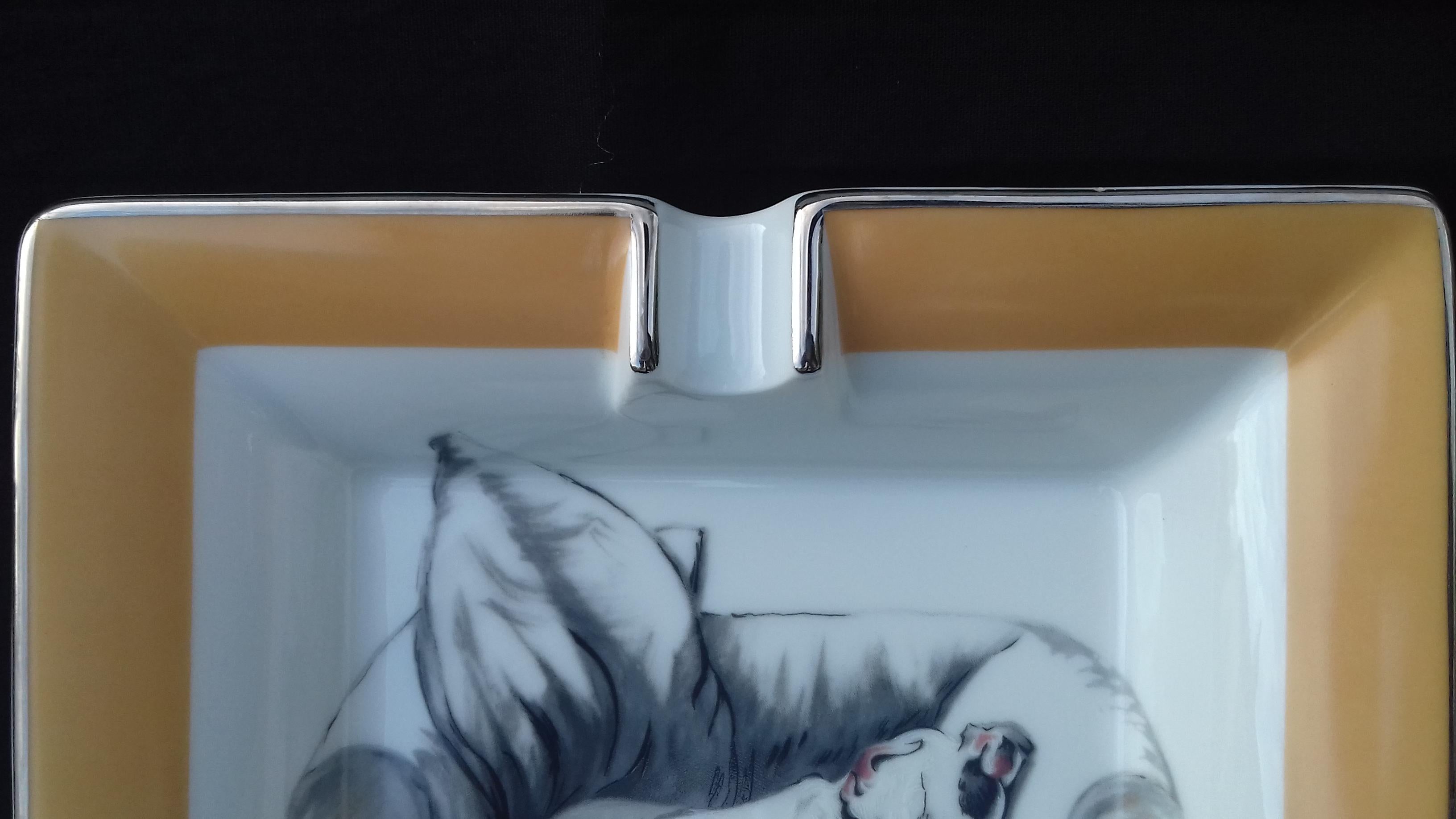 Women's or Men's Hermès Porcelain Ashtray Change Tray Dogs