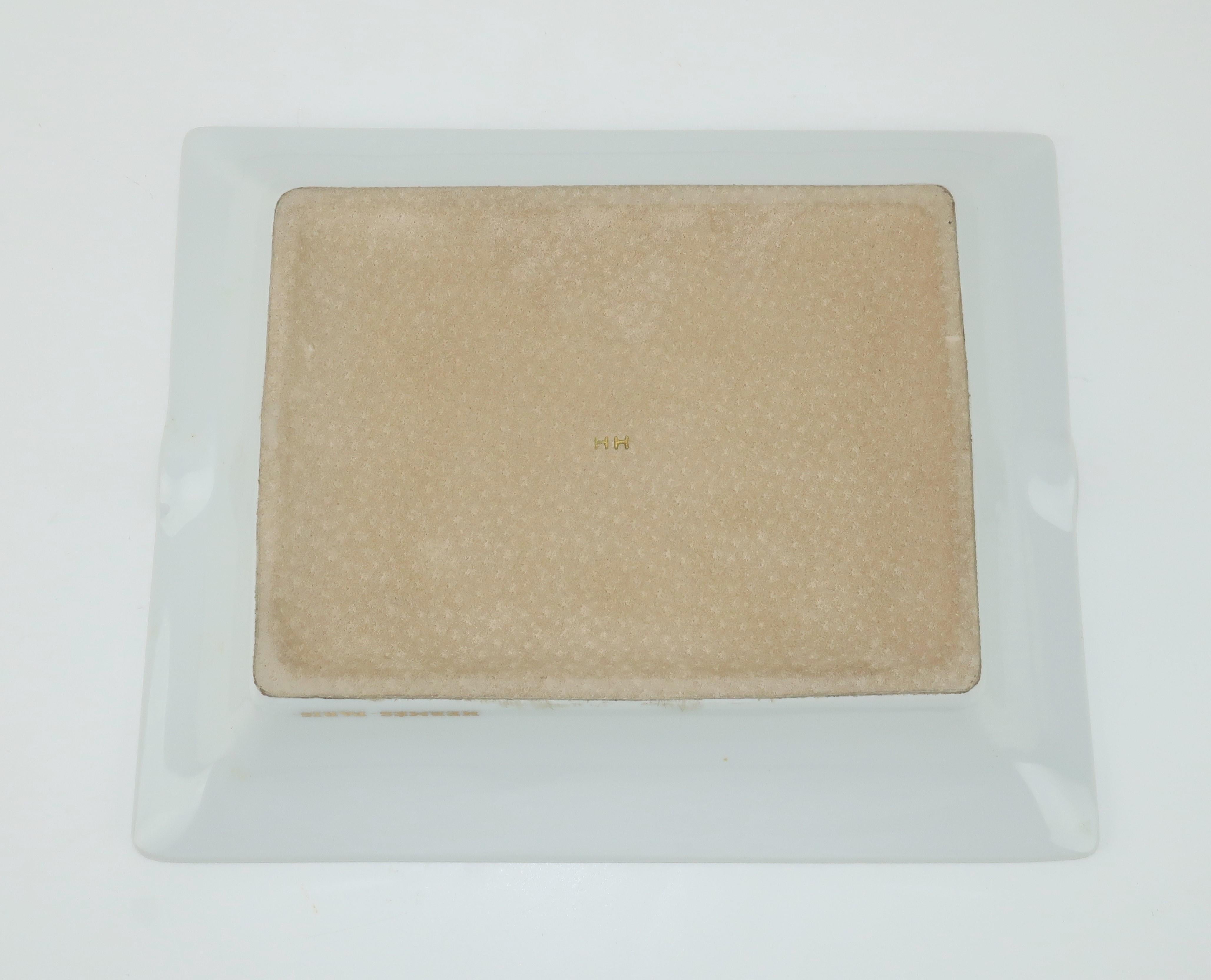 Hermès Porcelain Ashtray With Festooned Elephant 1