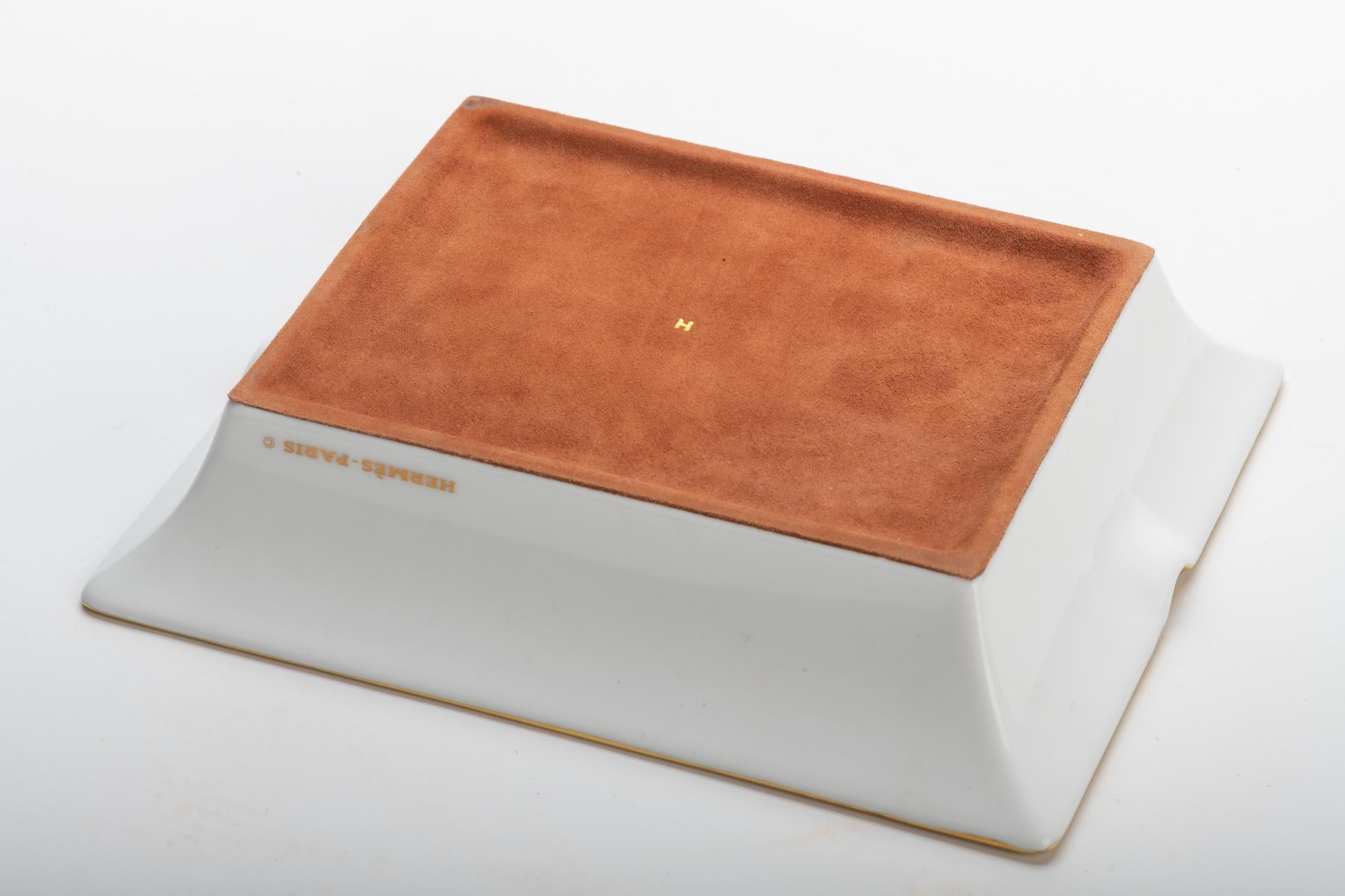 Women's or Men's Hermès Porcelain Brown Mushrooms Ashtray