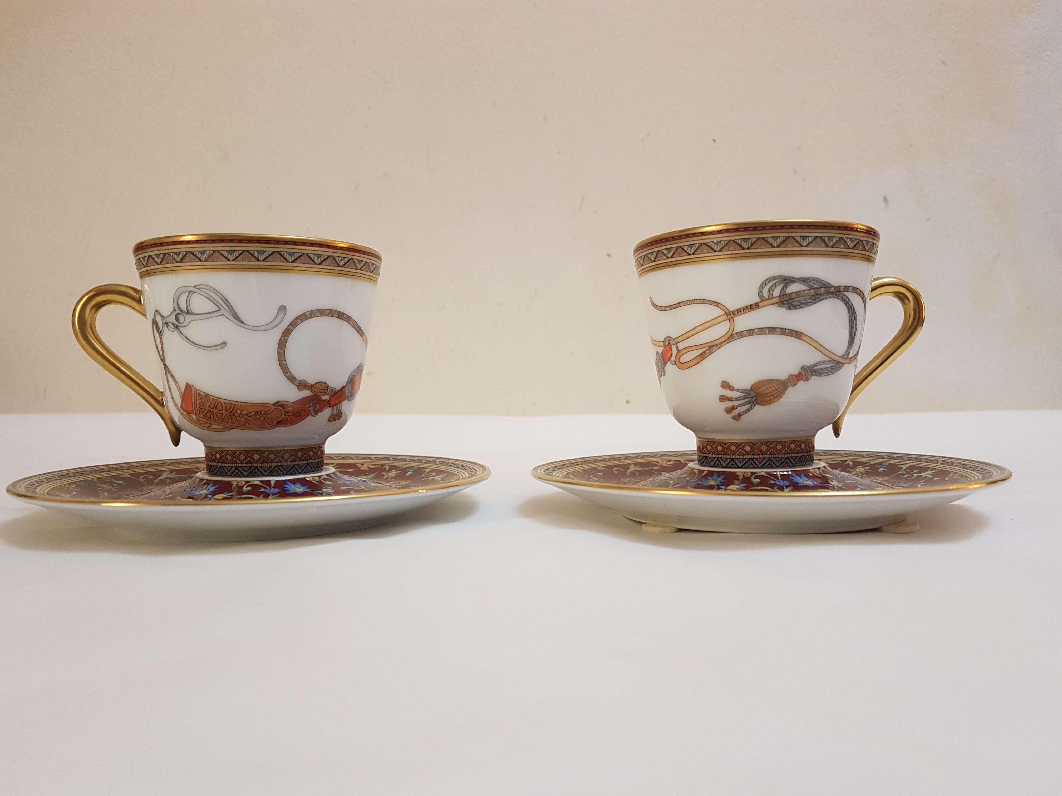 Gorgeous set of two coffee cups and saucers.
Intricate and refined decoration in the style of Persian miniatures, with forms inspired by elements of horse harnesses: Cheval d’Orient recalls the Silk Road caravans and the conviviality of the