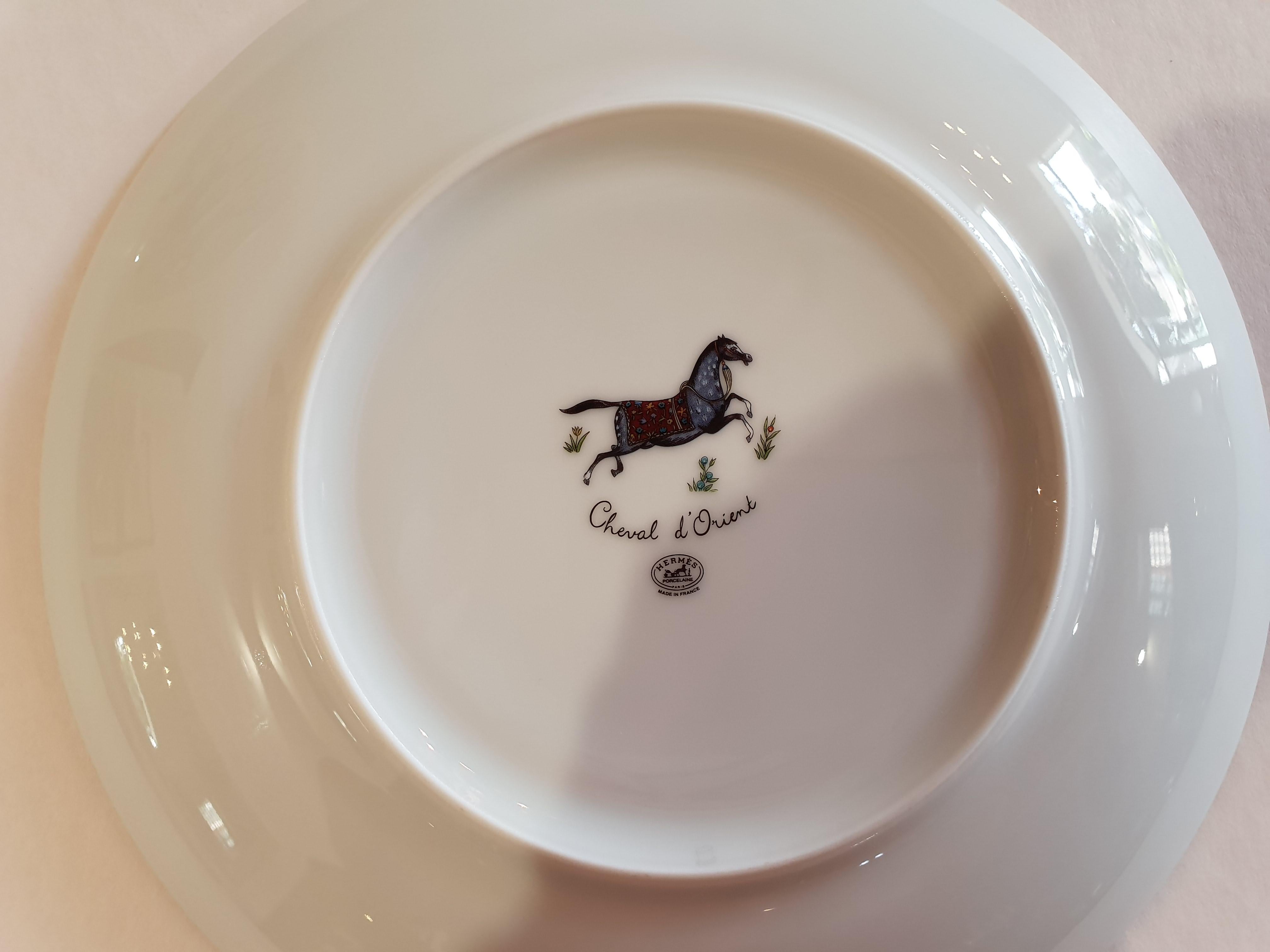hermes plates horse