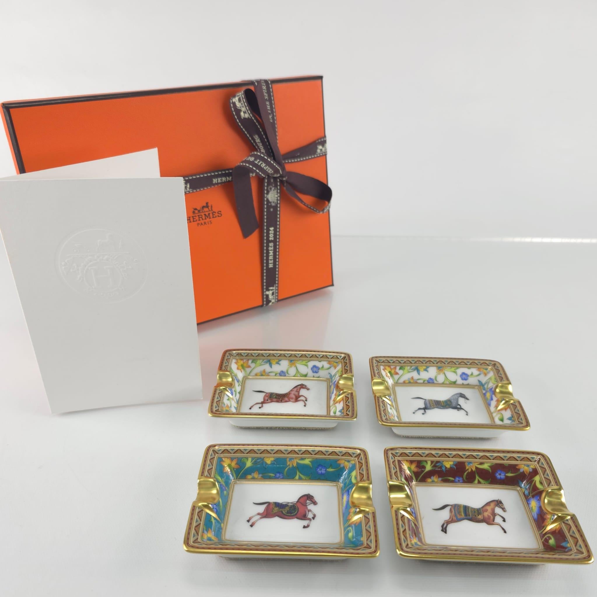 Hermès  Porcelain Cheval d’Orient set of 4 mini ashtrays 4