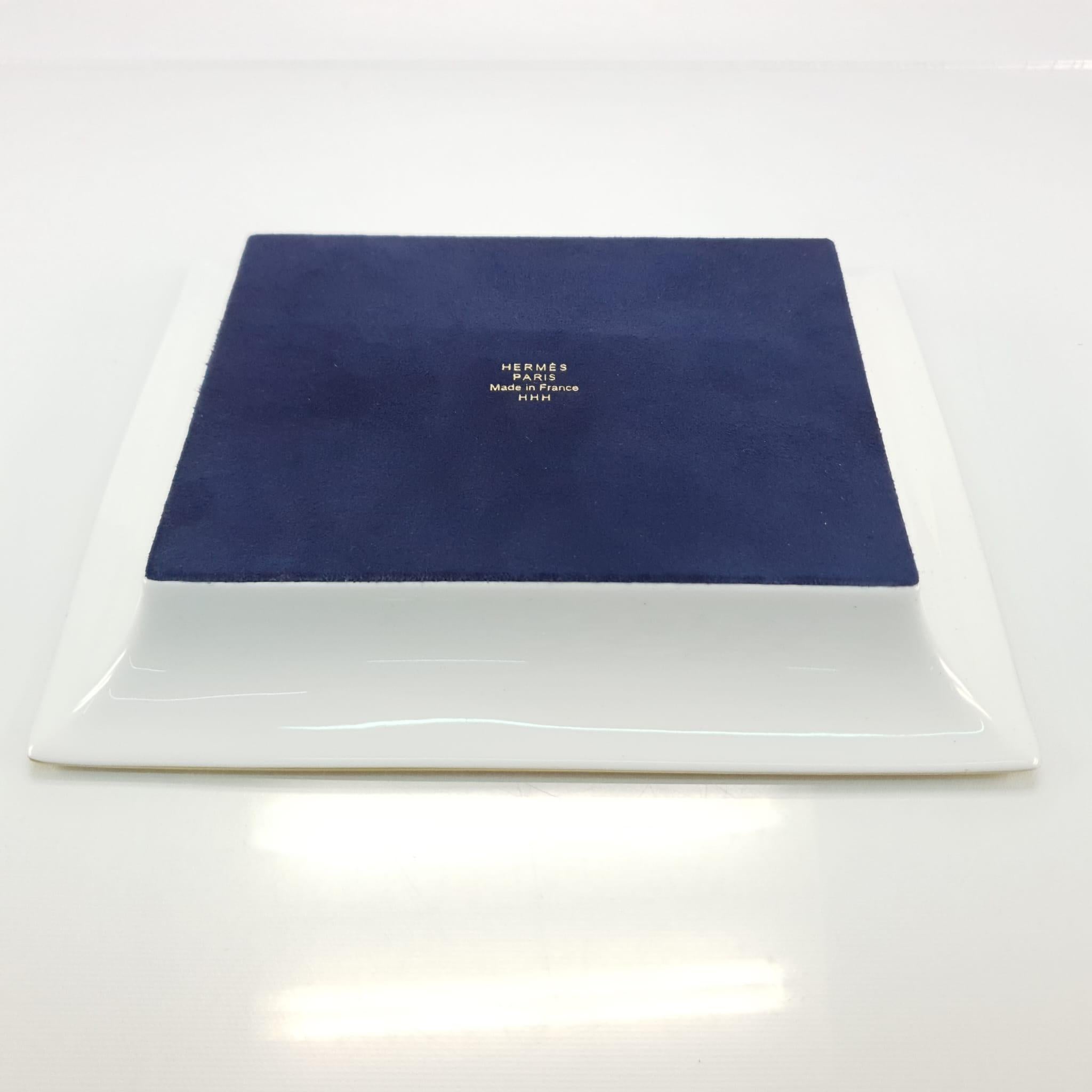 Hermès Porcelain Cheval D”orient tray, small model For Sale 1