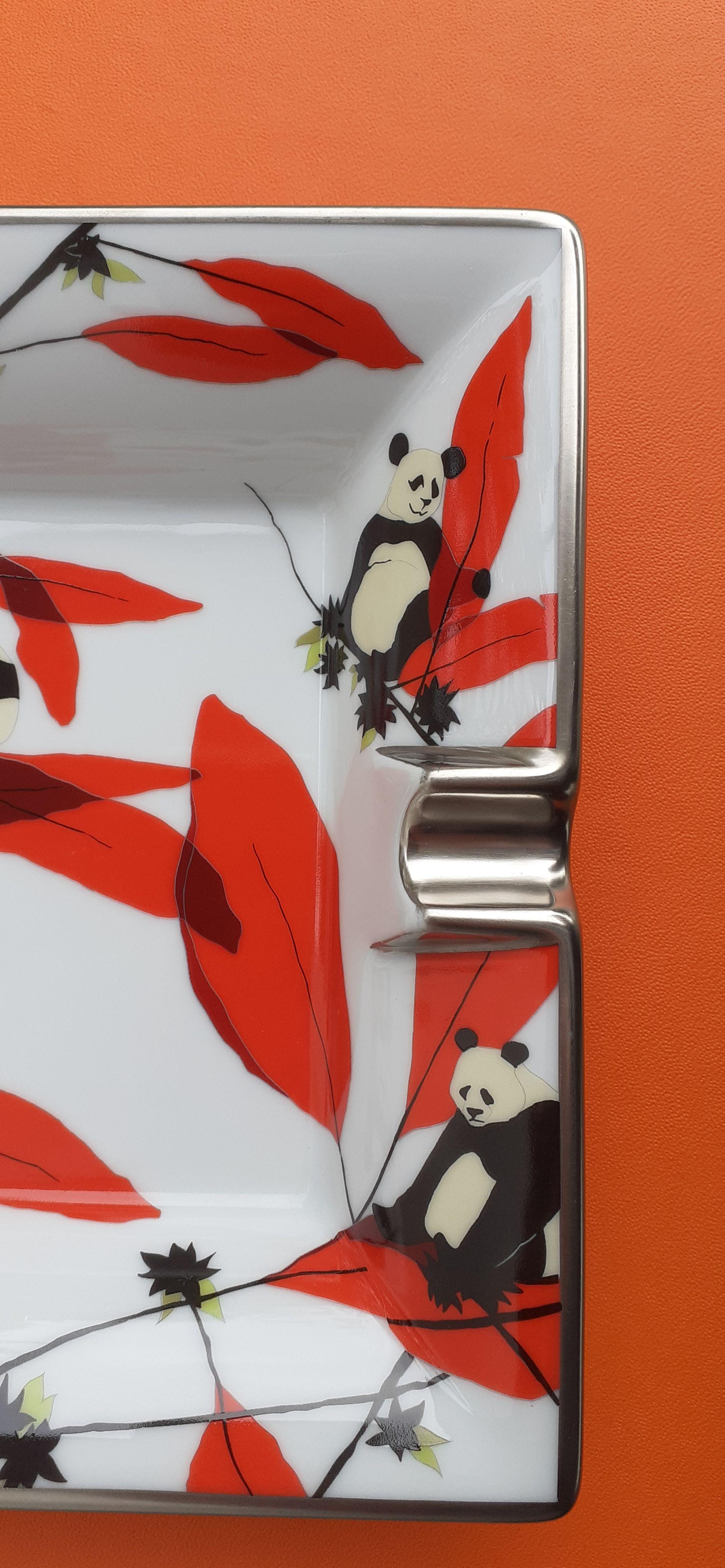 Gray Hermès Porcelain Cigar Ashtray Change Tray Panda Bear Rare  For Sale