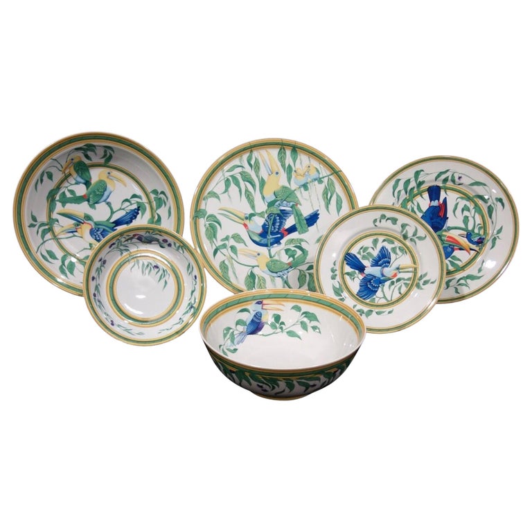 Hermès, Porcelain Dinnerware "TOUCANS" Service 50 pieces For Sale at