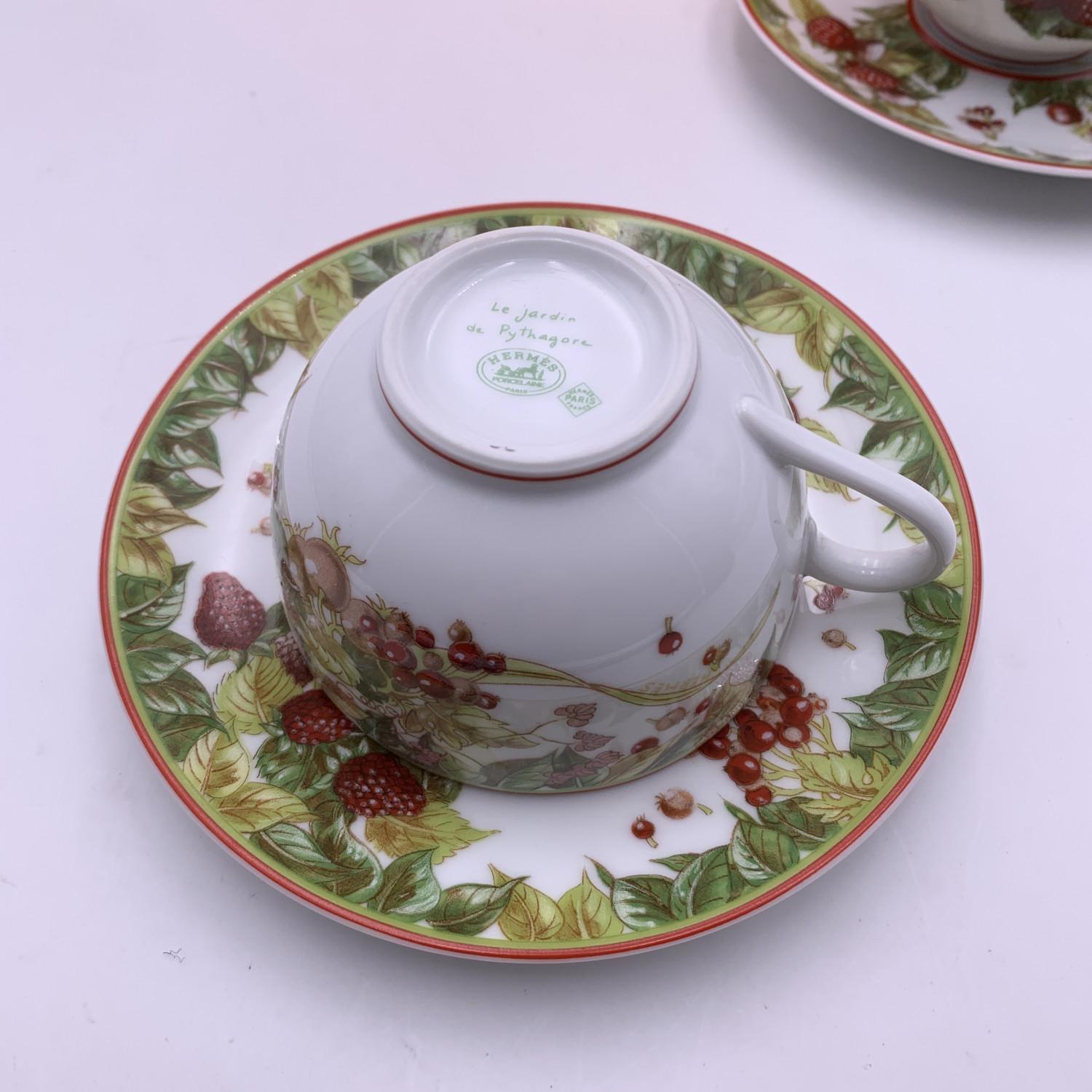 Hermes Porcelain Le Jardin de Pythagore Set of 2 Tea Cups and Saucers In Excellent Condition In Rome, Rome