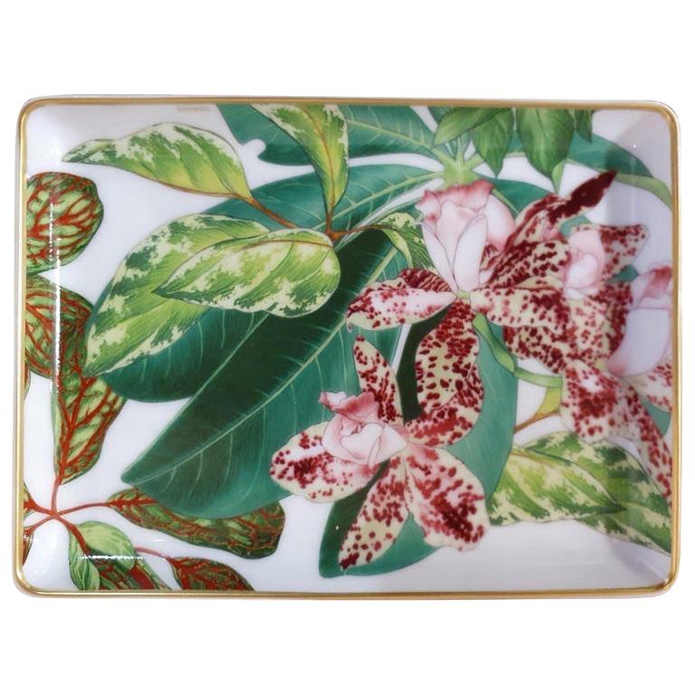 Hermès Porcelain "Passifolia" Small Charge Tray, France, 2021