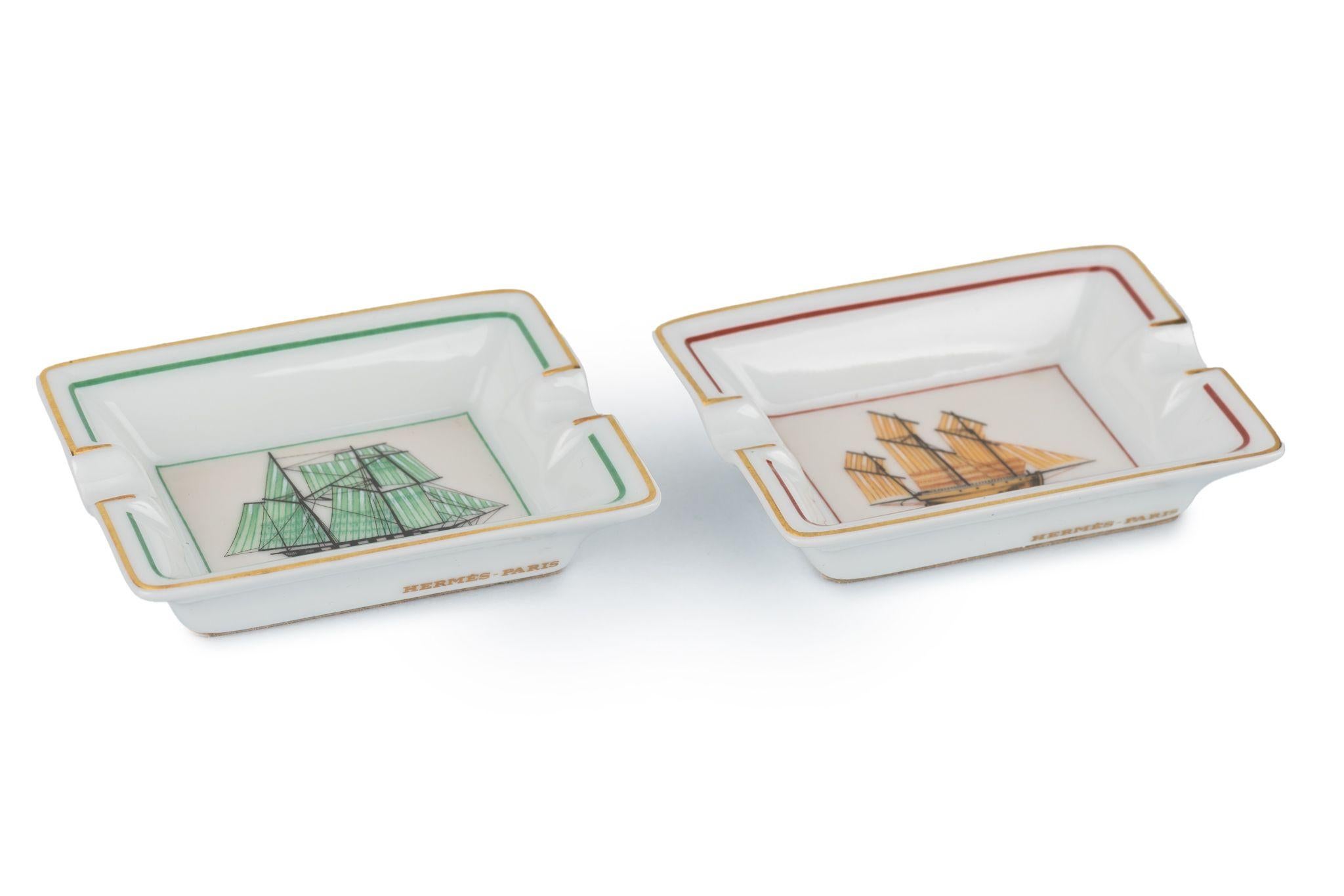 Hermès Porcelain Sailing Mini Ashtray Set In Excellent Condition For Sale In West Hollywood, CA