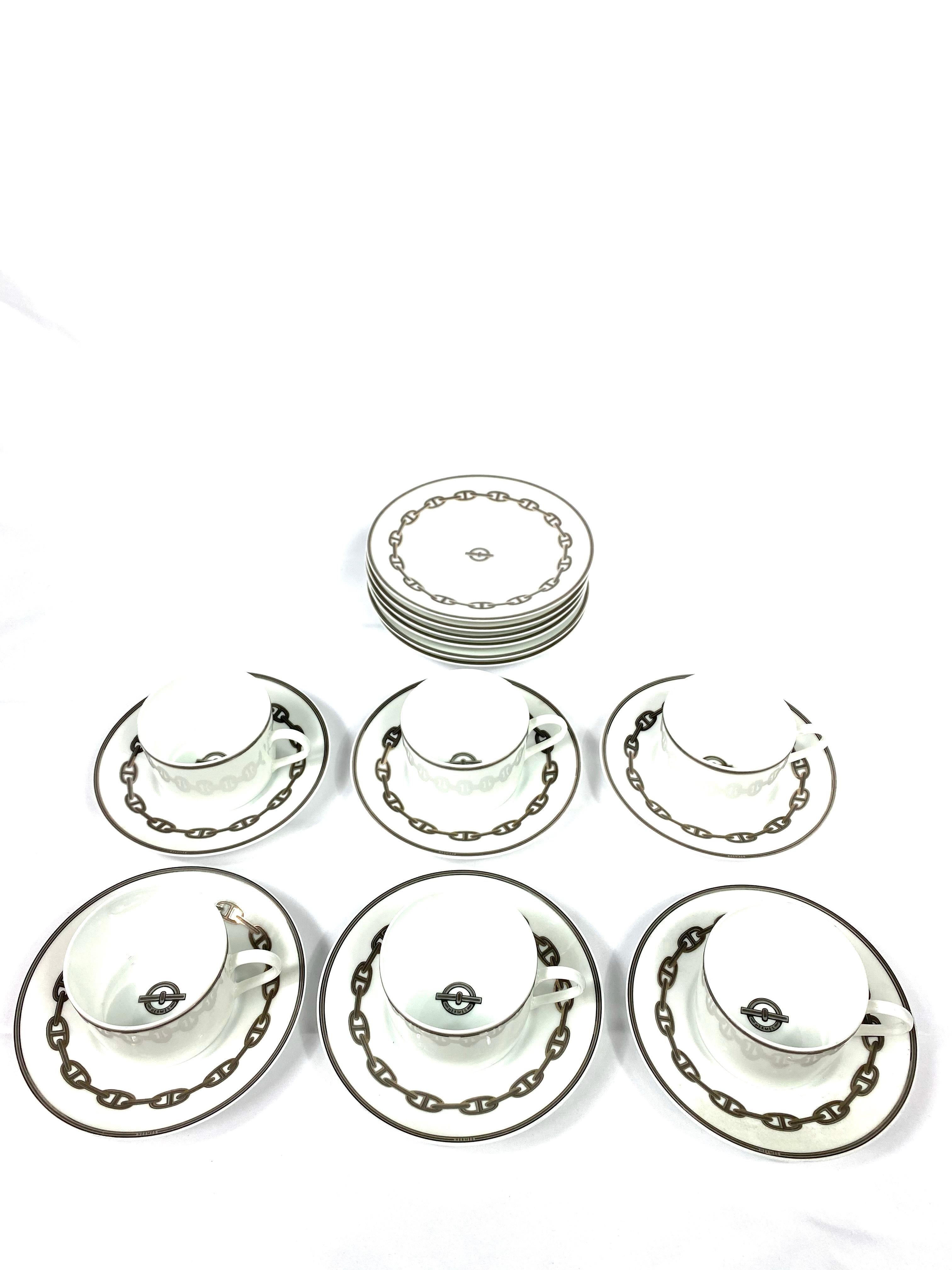 Women's or Men's HERMES Porcelain Tea and Dessert Setting Chaine D'Ancre in Grey Set of 6