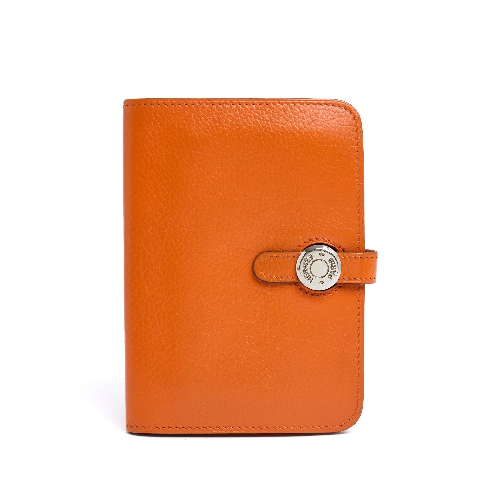 Hermès Portefeuille Dogon Kompakt Orange Leder Kompakt Brieftasche Hermes im Zustand „Hervorragend“ in PARIS, FR