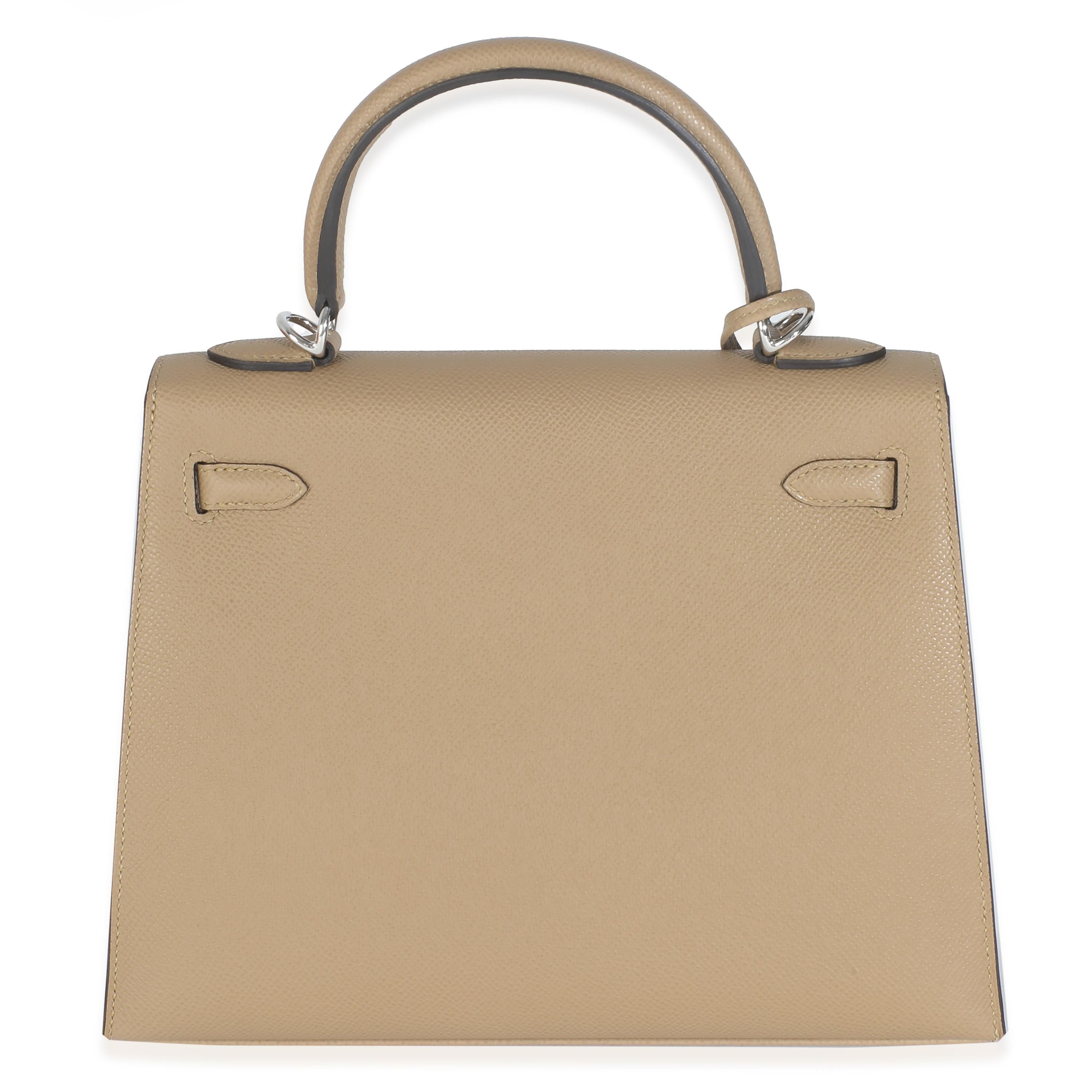 Listing Title: Hermes Poussierie Epsom Sellier Kelly 25
SKU: M146313
Condition: Pre-owned 
Condition Description: Officially renamed in 1977, the Kelly tote bag from Hermès was originally called the Sac à Dépêches (which translates as ‘the dispatch