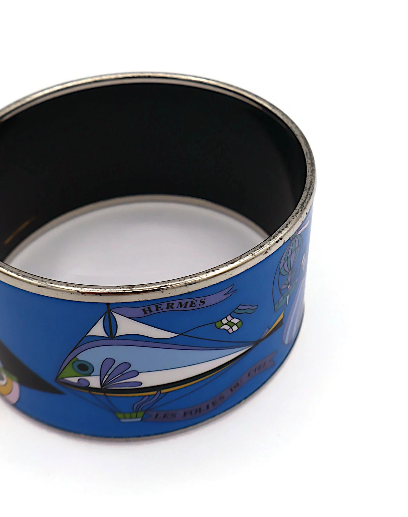 HERMES Gedruckte Emaille-Manschettenarmband Les Folies du Ciel im Angebot 11