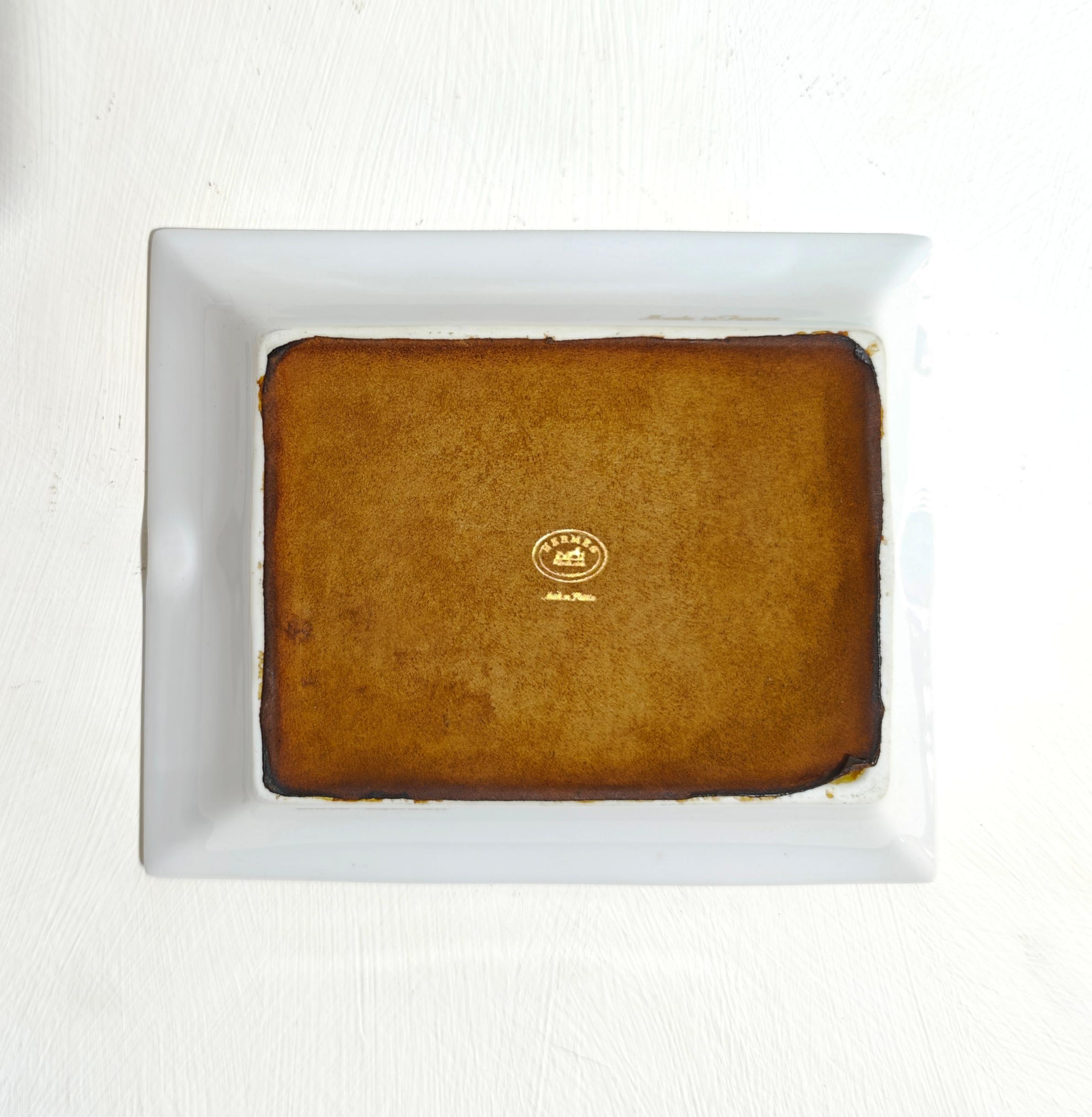 Hermes Produktion Limoges Frankreich 70er Jahre Porzellan Aschenbecher mit Mid-Century Modern (Moderne der Mitte des Jahrhunderts) im Angebot