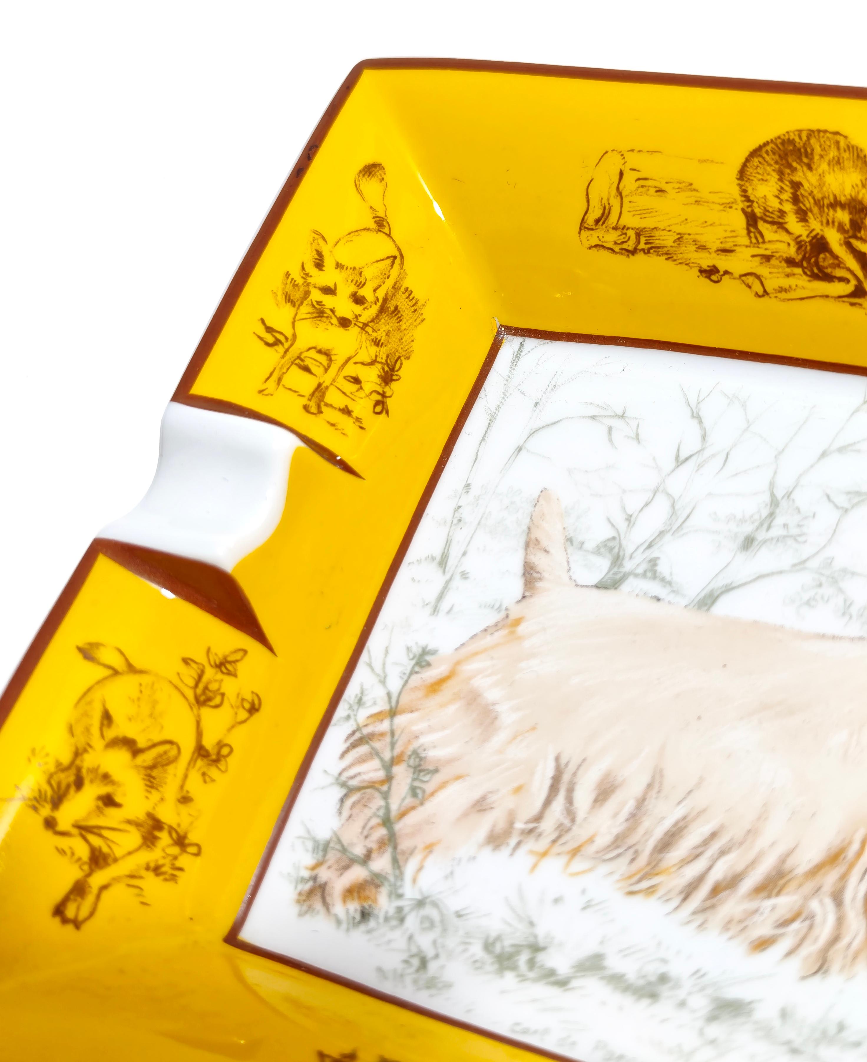 Hermes Produktion Limoges Frankreich 70er Jahre Porzellan Aschenbecher mit Mid-Century Modern im Zustand „Hervorragend“ im Angebot in Palermo, IT