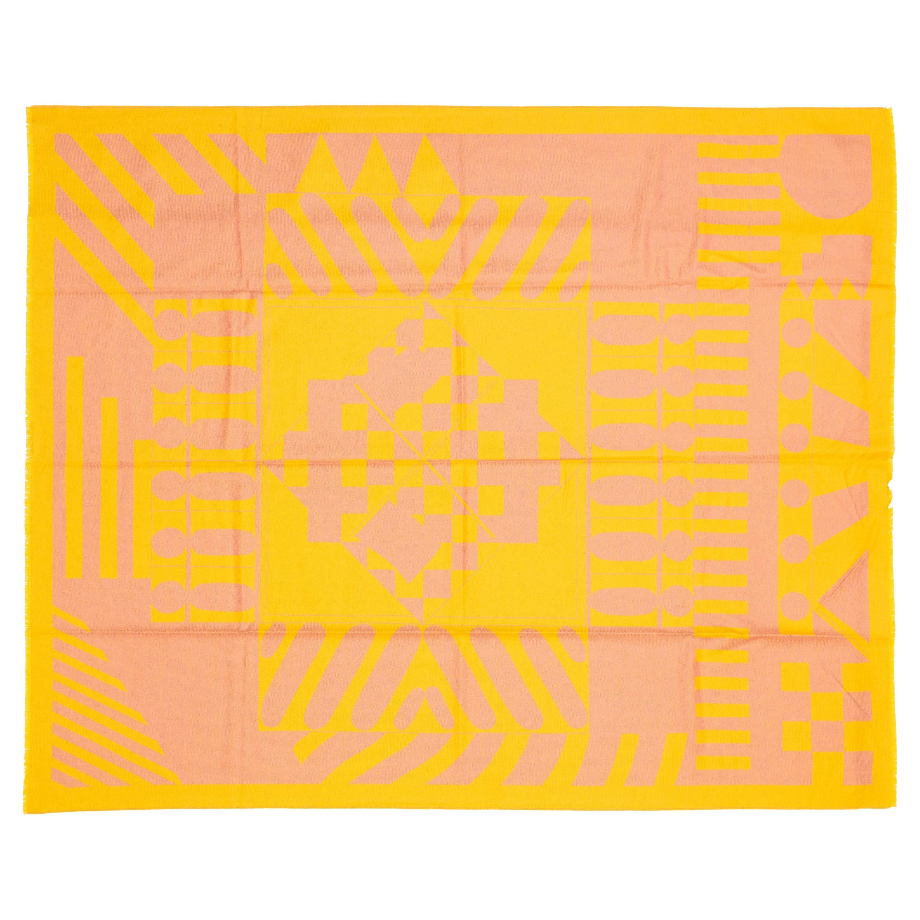 Hermes  Promenade Au Faubourg - Coperta a quadri - con frange giallo salmone - &New in vendita