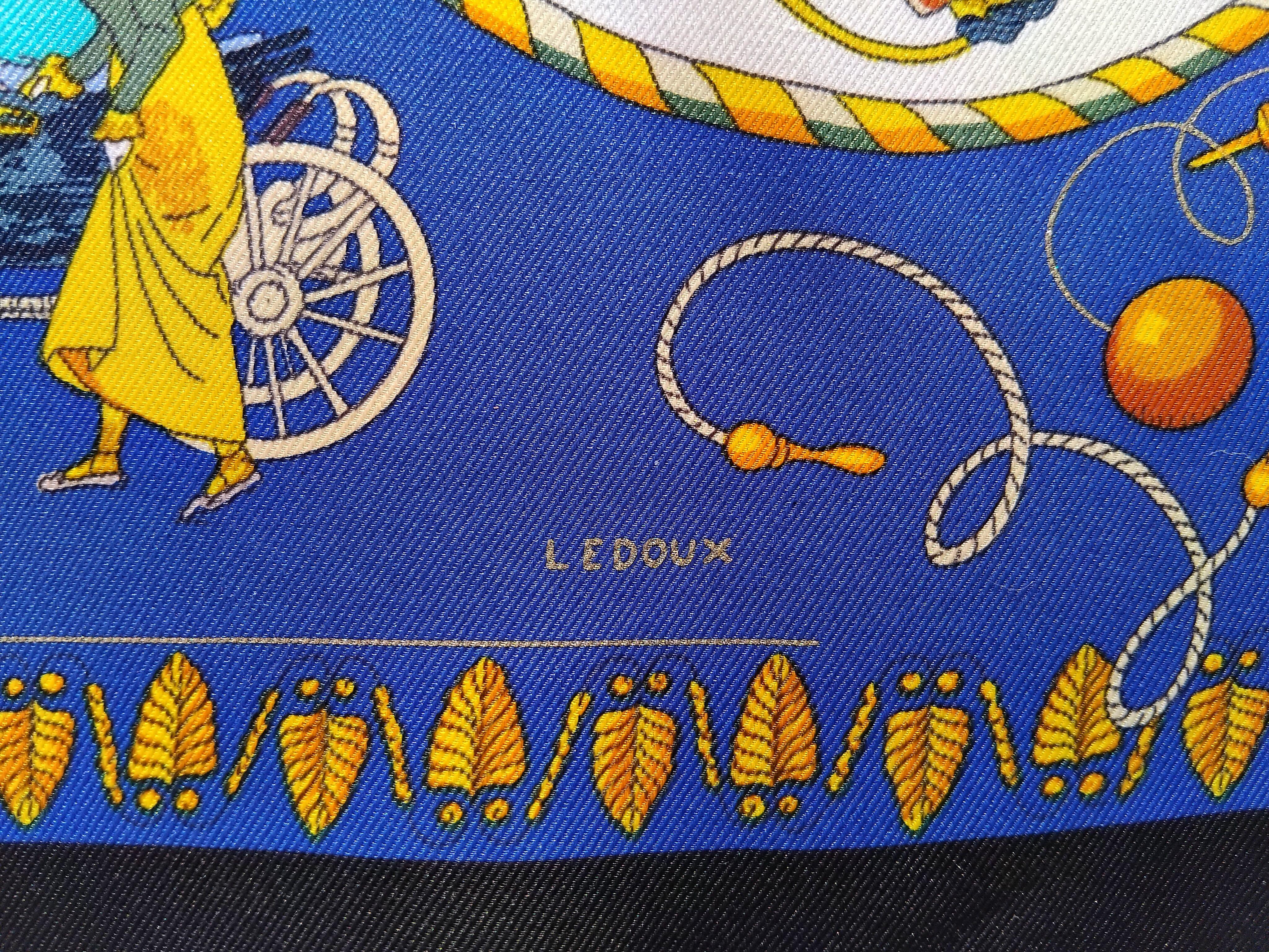 Purple Hermès Promenades de Paris Silk Scarf Ledoux Noir Bleu Nuit 70 cm For Sale