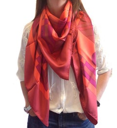 HERMES 'Psyché' Lagre Scarf in Multicolored Silk.