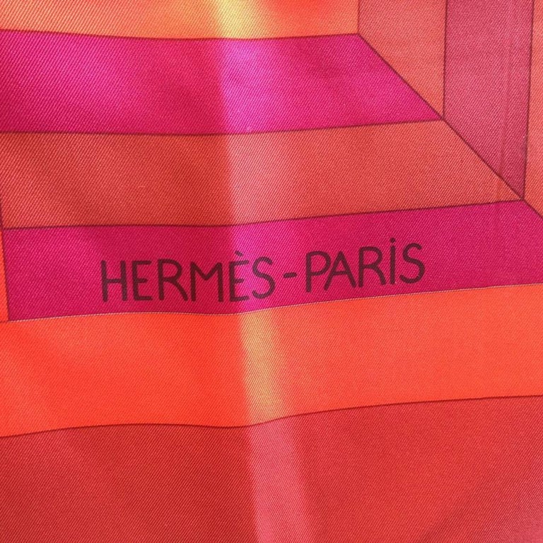Women's HERMES 'Psyché' Lagre Scarf in Multicolored Silk. For Sale