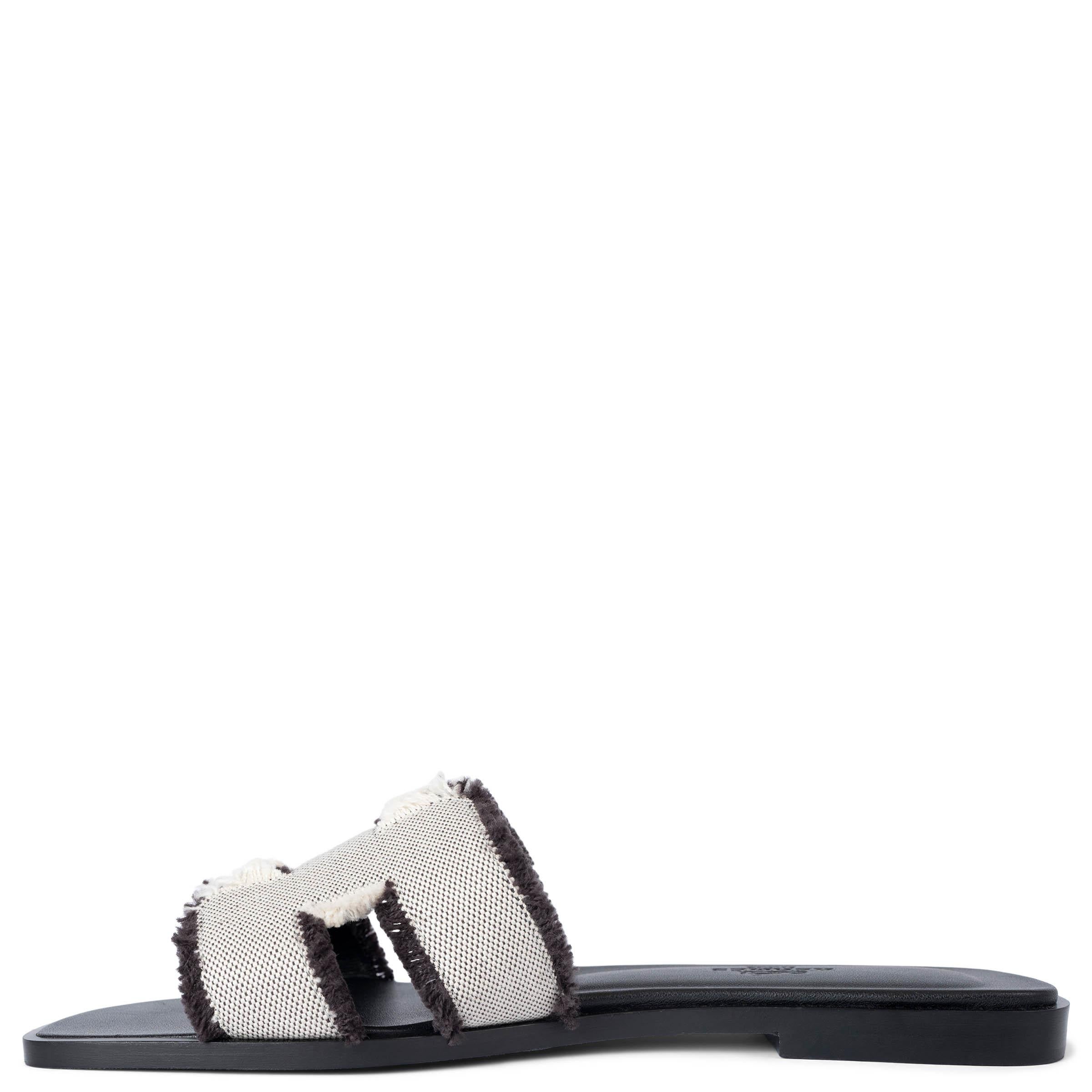 Black HERMES Purnoir canvas ORAN TOILE H FRINGE Sandals Shoes 37 For Sale