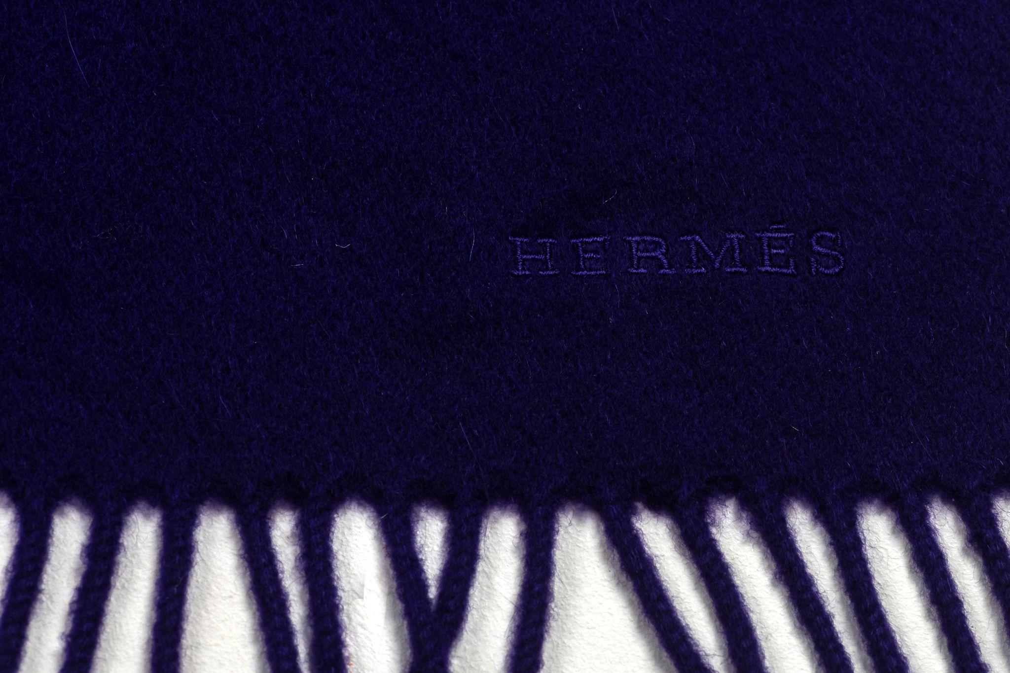 Hermès Purple Cashmere Fringe Blanket For Sale 1