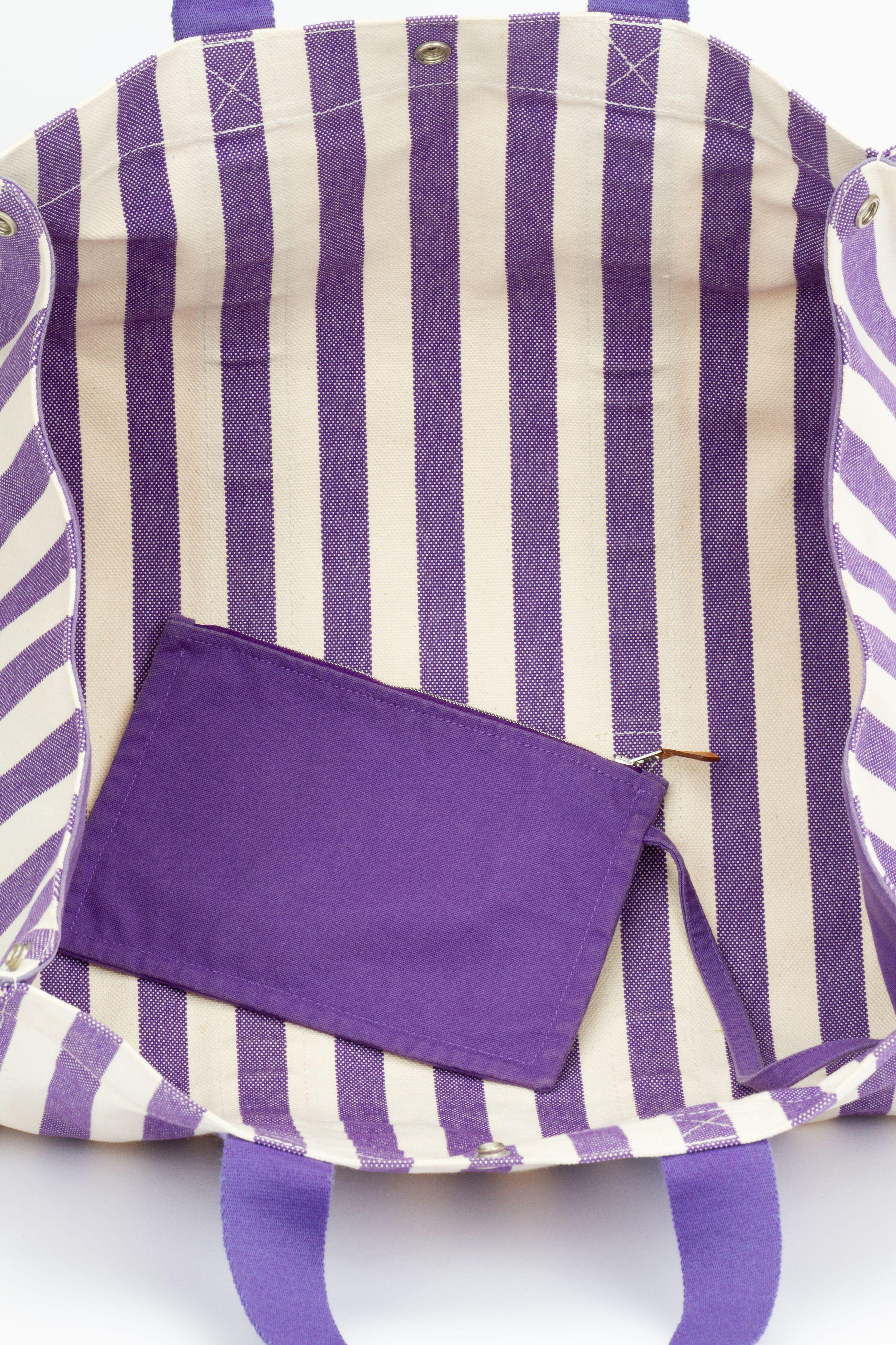 Hermès Purple Striped Beach Bag In Excellent Condition For Sale In West Hollywood, CA