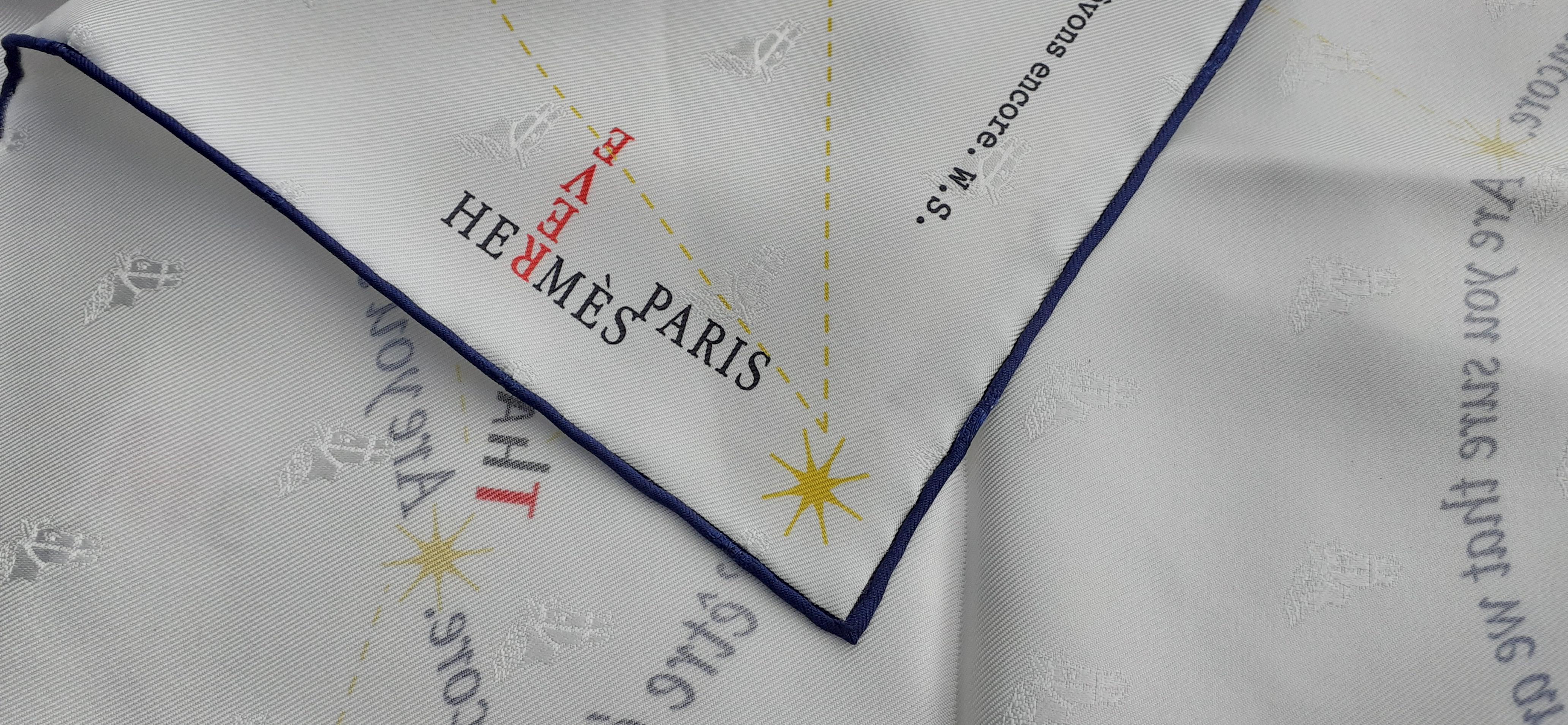 Hermès - Écharpe Quadrige en soie blanche Carreve Dream 70 cm en vente 8