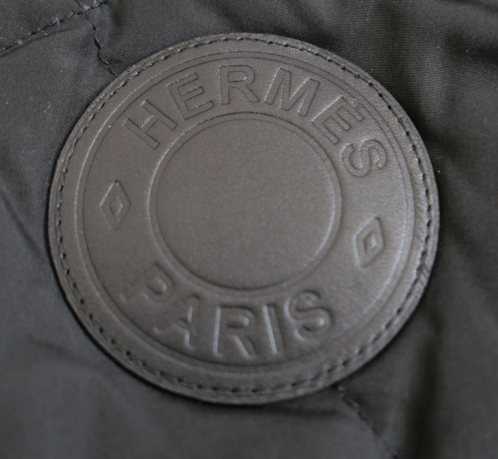 Hermes gesteppte Pufferweste im Angebot 4