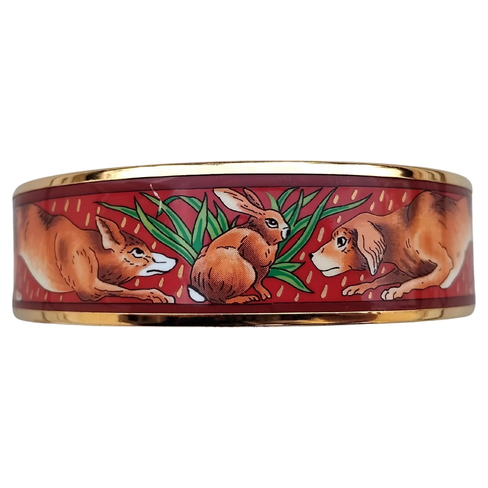 Hermès RabbitS Dogs Print Enamel Matching Bracelet Earrings Gold Hdw Size 70 en vente 1