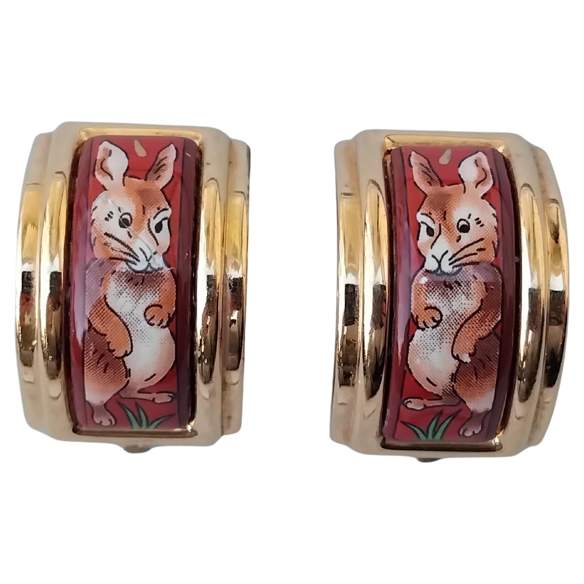 Hermès RabbitS Dogs Print Enamel Matching Bracelet Earrings Gold Hdw Size 70 en vente 4