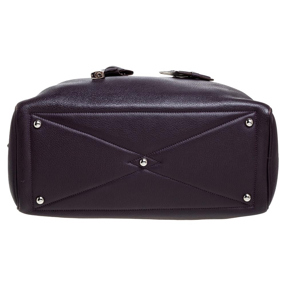 Hermes Raisin Clemence Leather Victoria II Bag In Good Condition In Dubai, Al Qouz 2