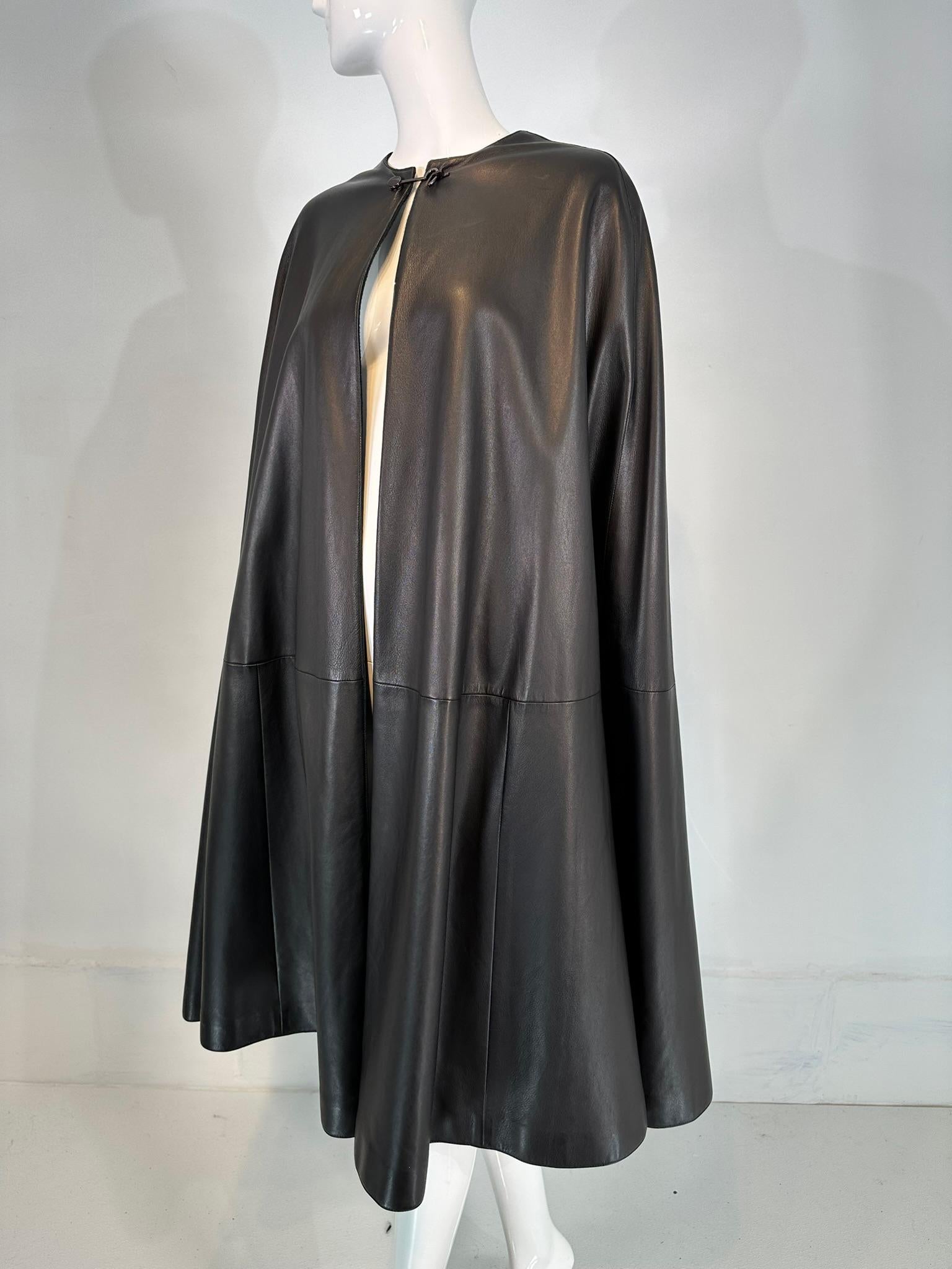 Hermes Rare Black Lambskin Leather Cape Lined in Black Cashmere RHW Hardware 38 In Excellent Condition In West Palm Beach, FL