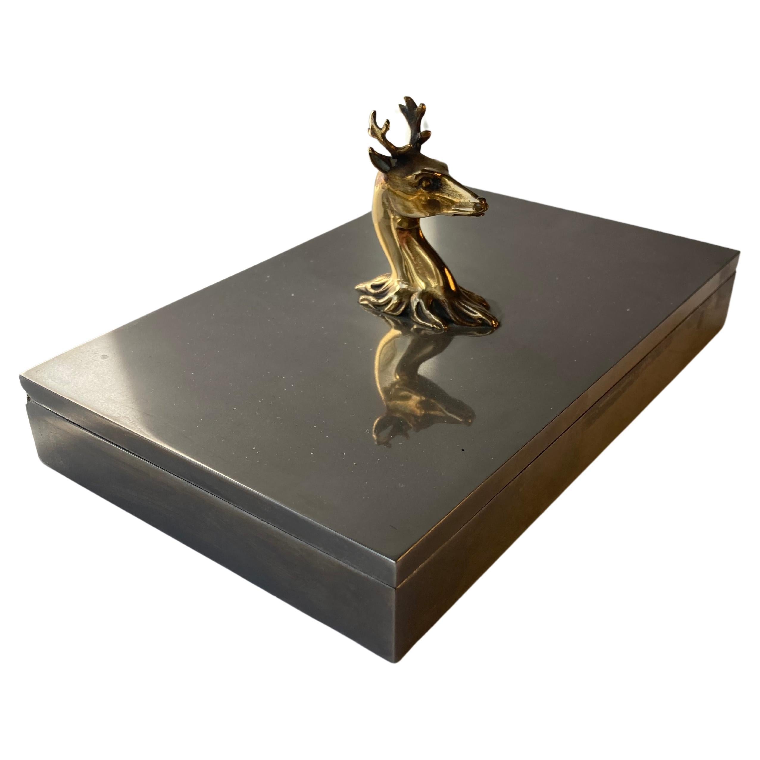 Hermes , Seltene Box  versilbertes Metall mit Hirschgeweihkopf in Messing, Schmuckstück 